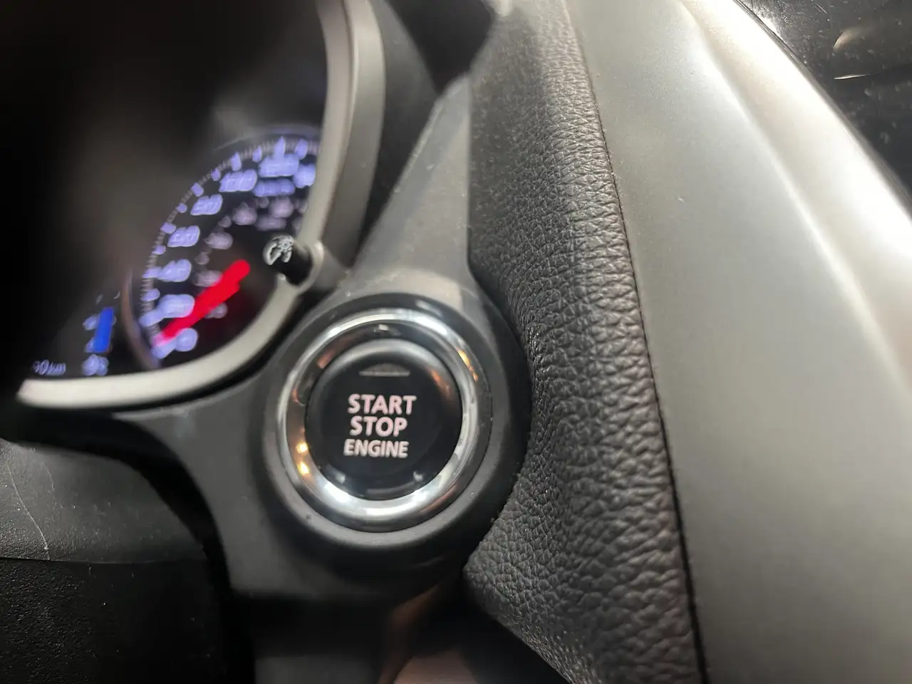 Mitsubishi Eclipse Cross снимка Mitsubishi Eclipse Cross