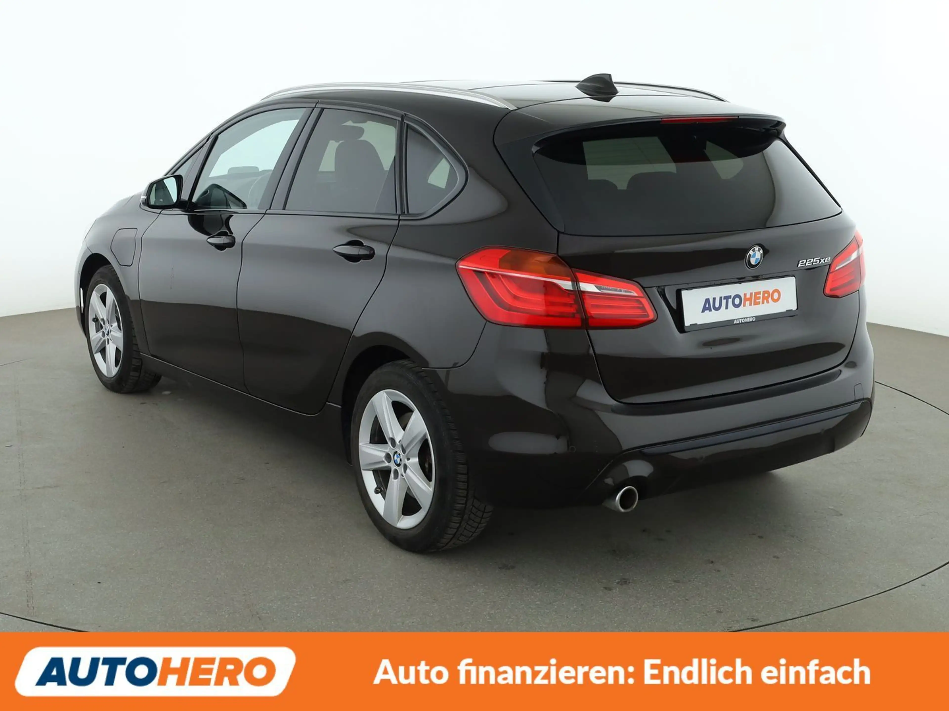 BMW 225 225xe Active Tourer Sport Line Aut*NAVI*LED*ACC* — photo 4