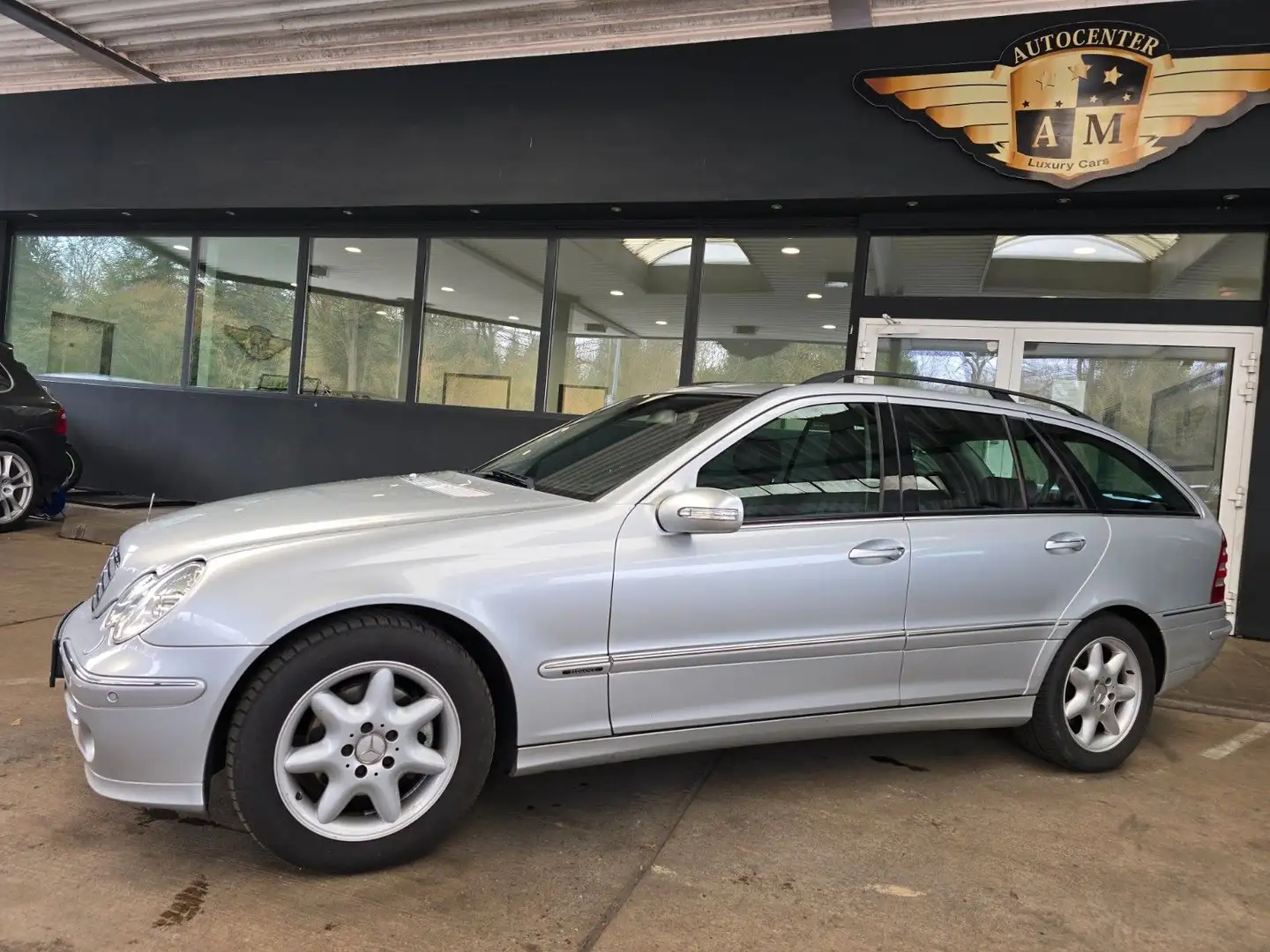 Mercedes-Benz C 220 T CDI ELEGANCE LEDER/SSD/XENON/PARK/BT/AHK Plateado - 2