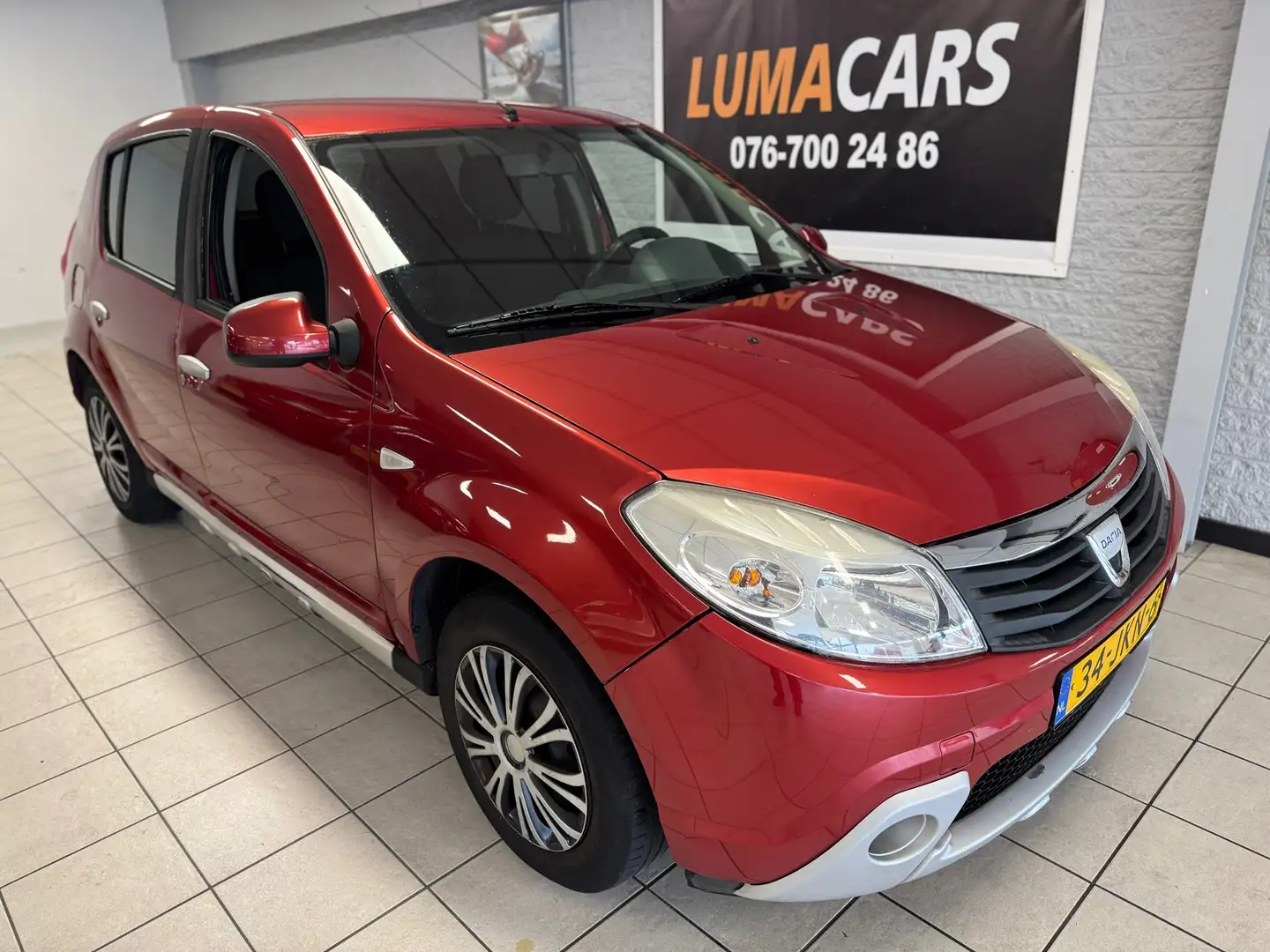 Dacia Sandero 1.6 Lauréate| Airco|5 deurs|APK aanwezig| Rot - 1