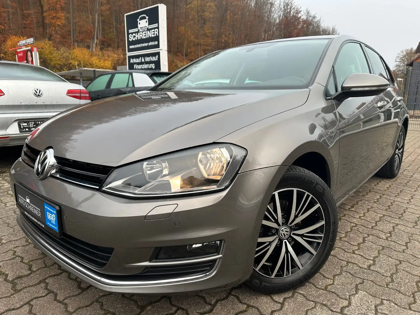 Volkswagen Golf VII Lim. Allstar BMT DSG ACC NAVI Gris - 1