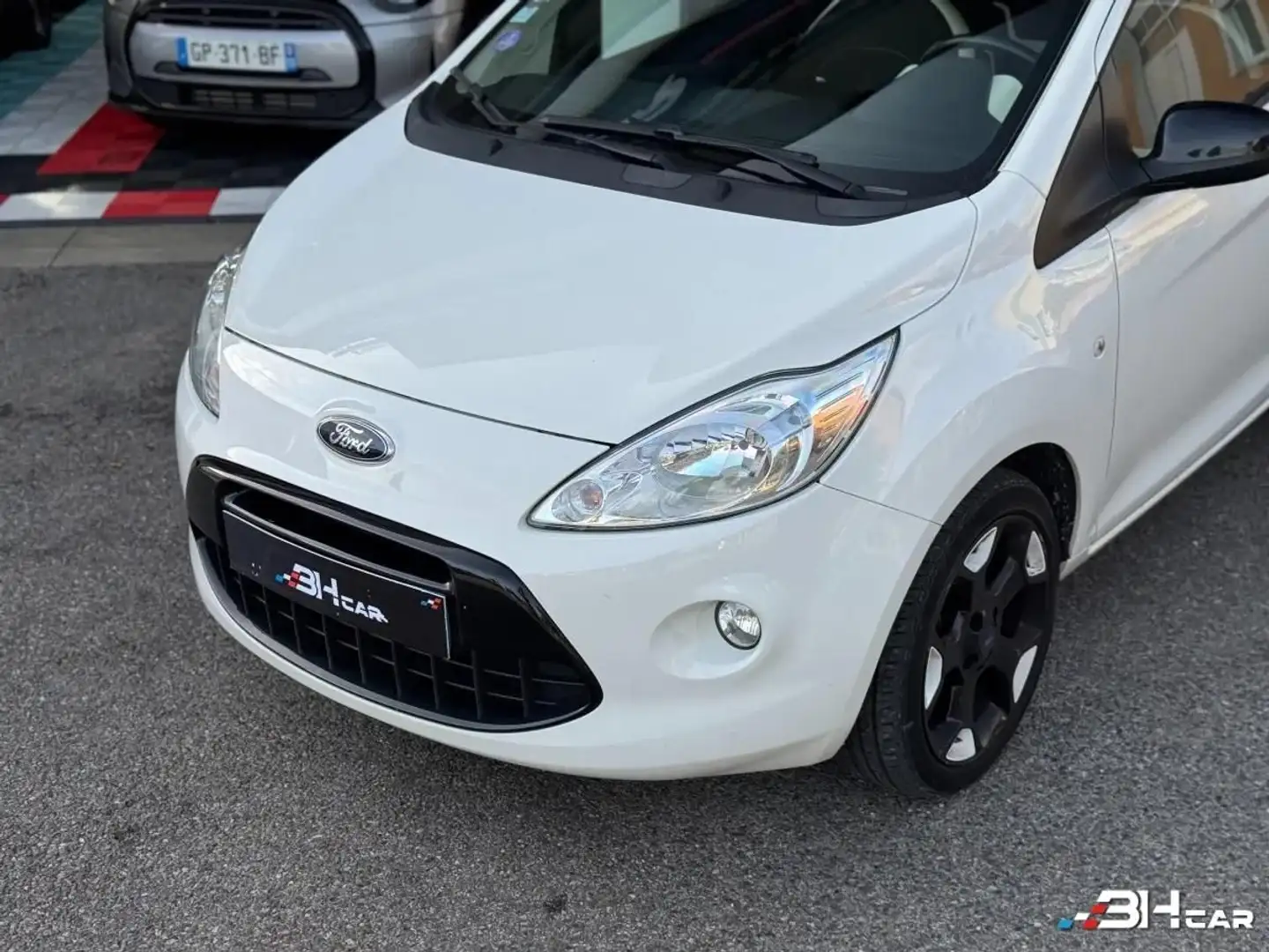 Ford Ka/Ka+ 1.2 70cv WHITE EDITION Blanc - 2
