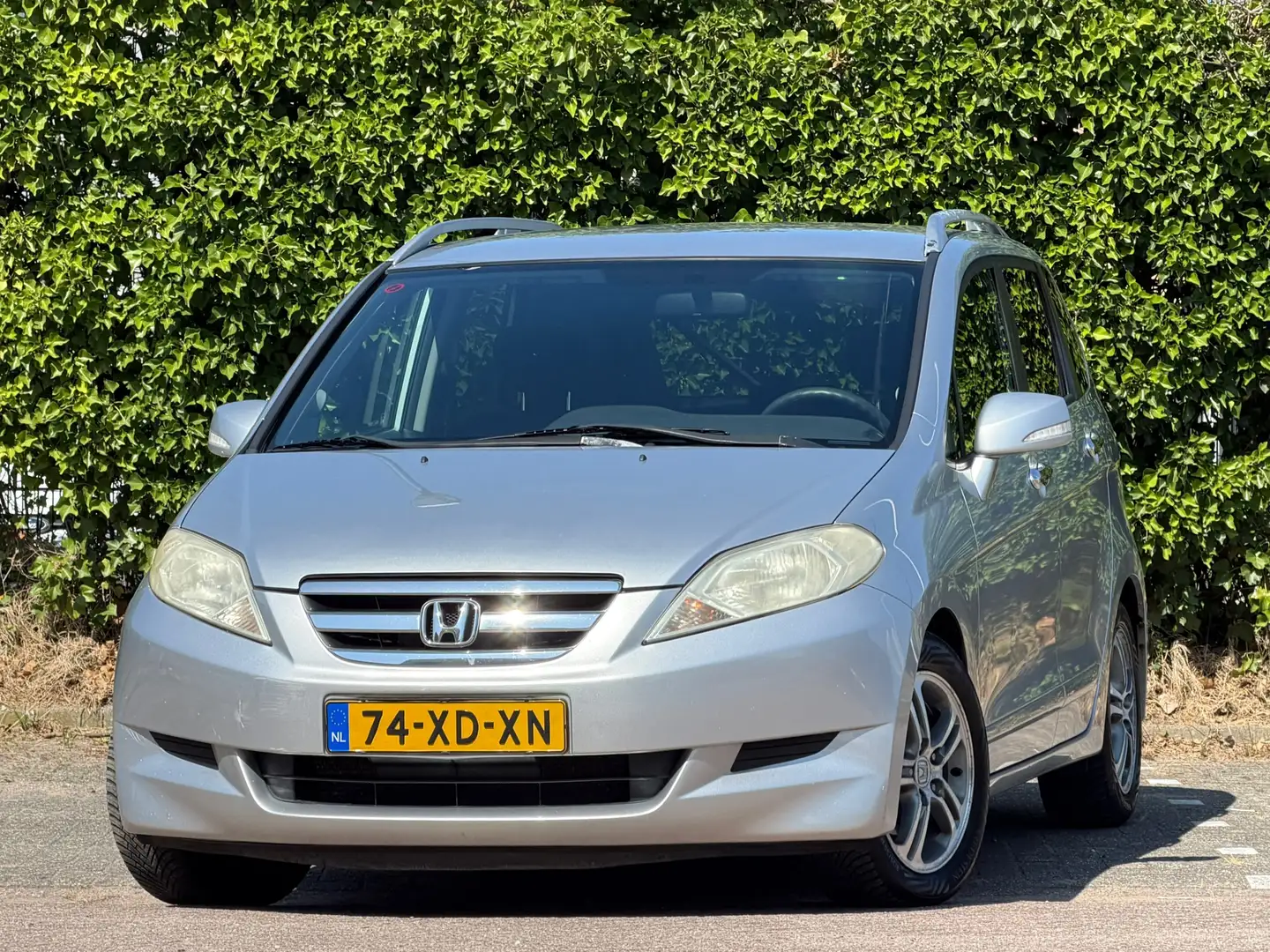Honda FR-V 2.0i Lifestyle | Alabaster Silver Metallic | Ruime Grau - 2