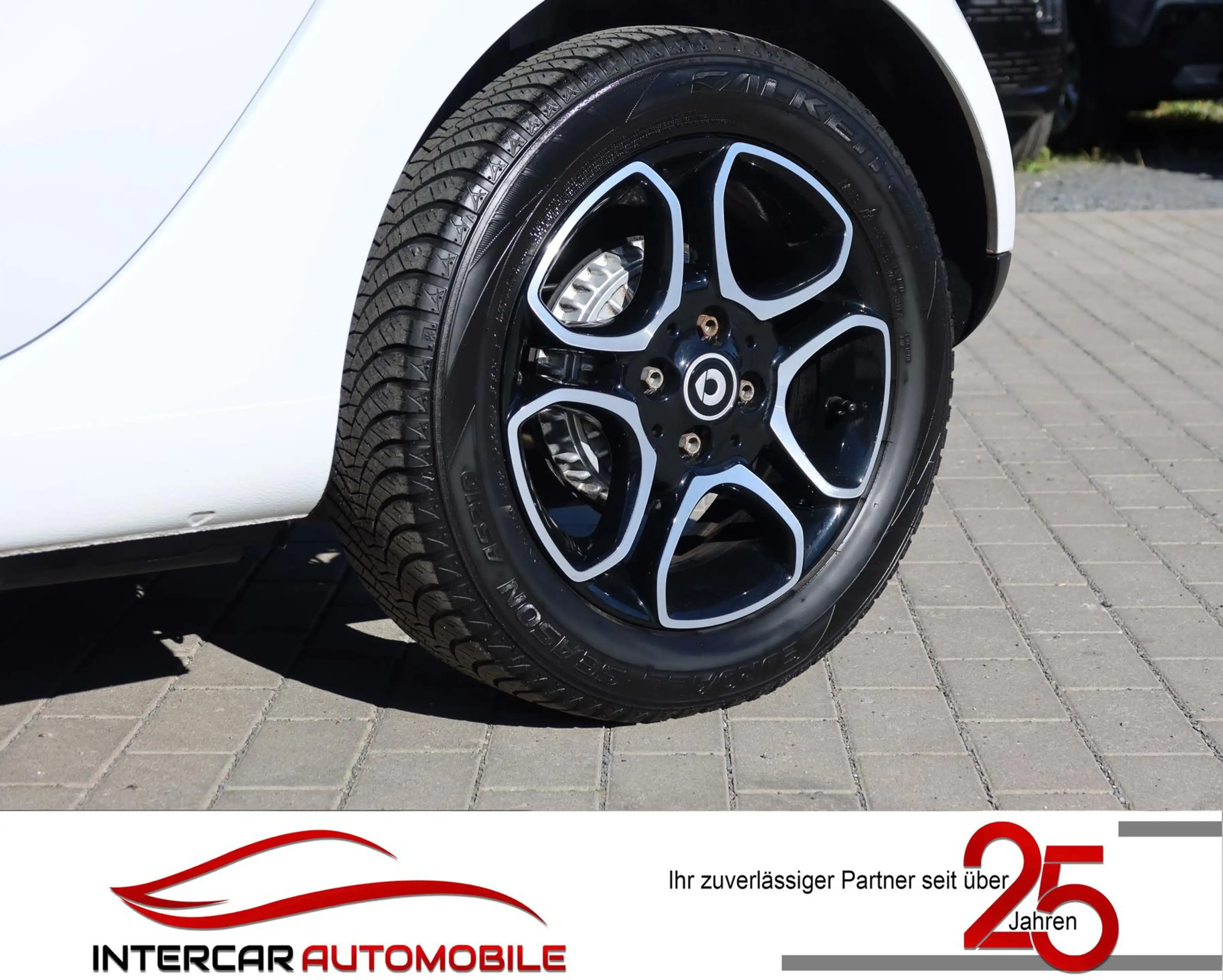smart forTwo 1.0 Cabrio Autom. |Leder|PDC|Sitzhz.|LED — photo 7