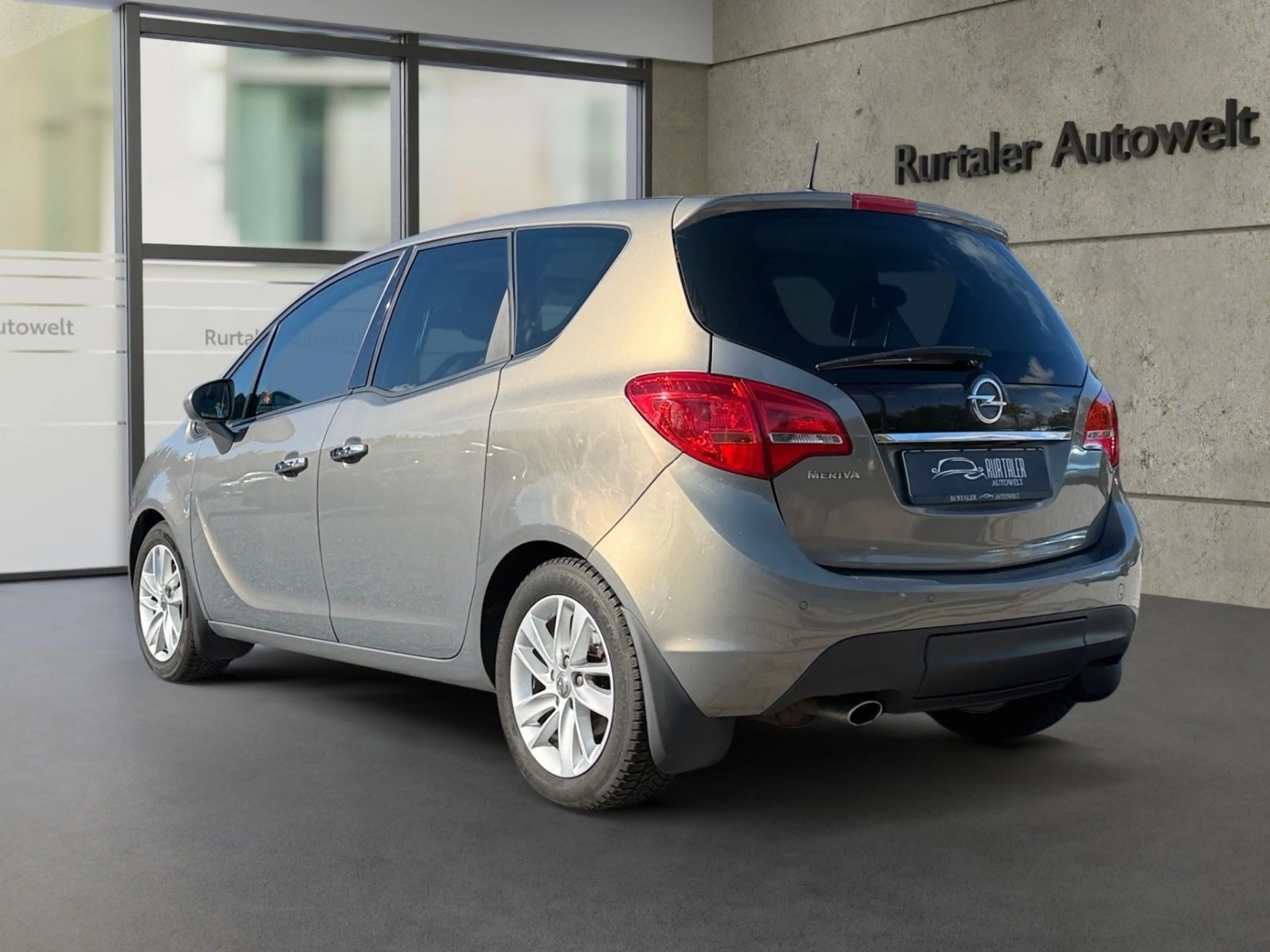 Opel Meriva B Innovation *NAVI*PANO.*SHZ*LKH*PDC*AHK* — photo 3