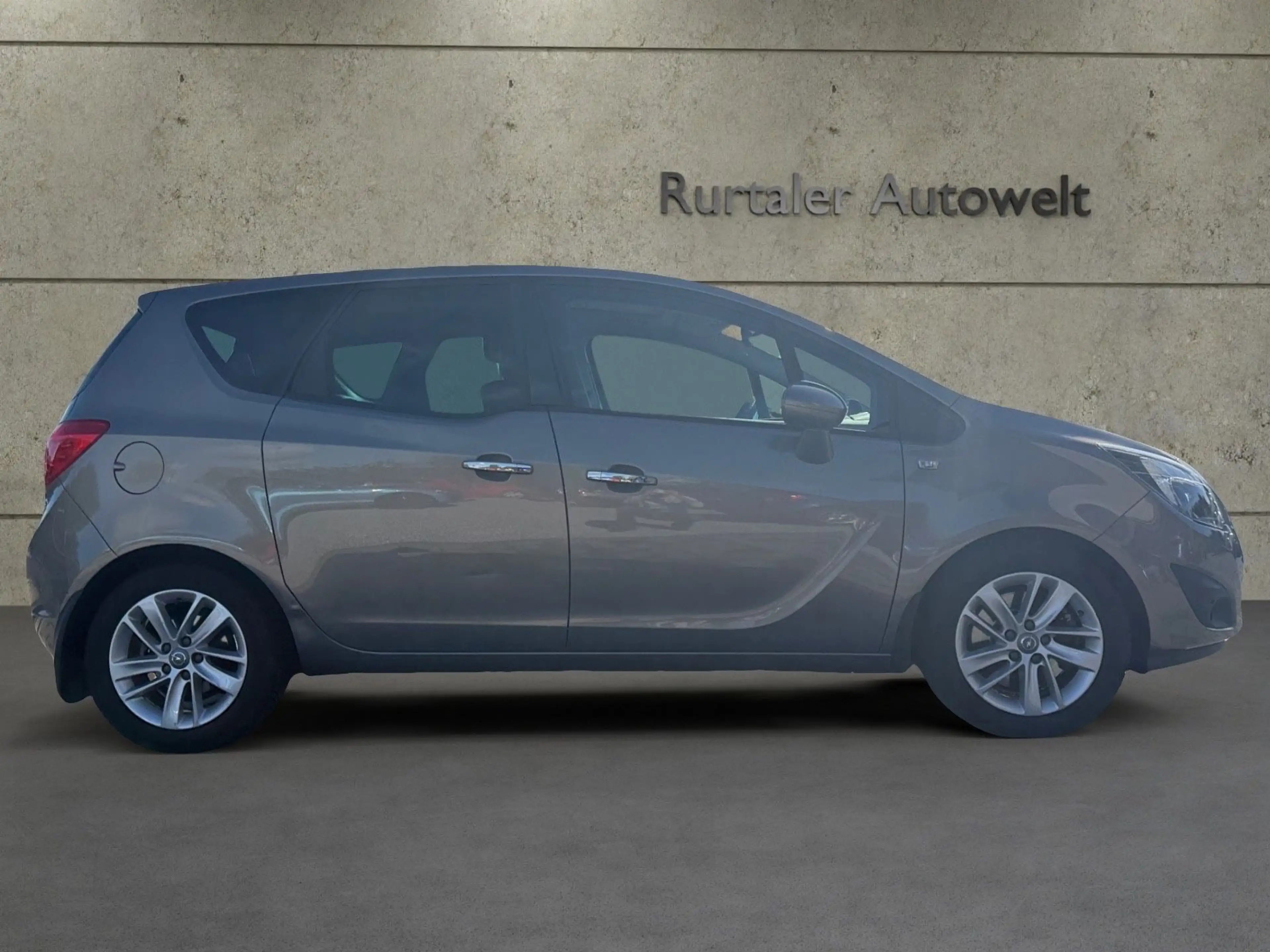 Opel Meriva B Innovation *NAVI*PANO.*SHZ*LKH*PDC*AHK* — photo 6