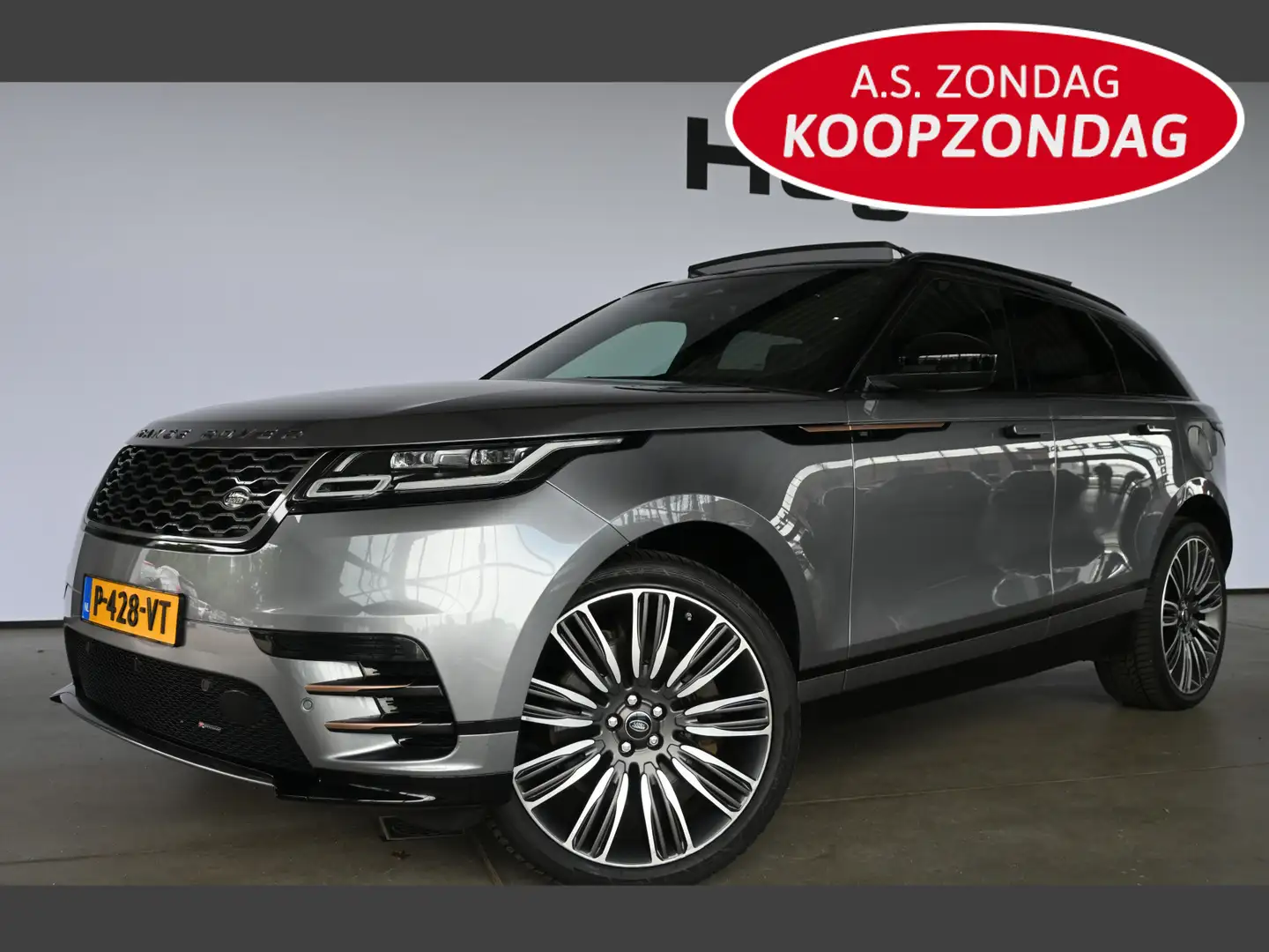 Land Rover Range Rover Velar 2.0 P400e R-Dynamic HSE Navigatie Clima Panoramada Grijs - 1