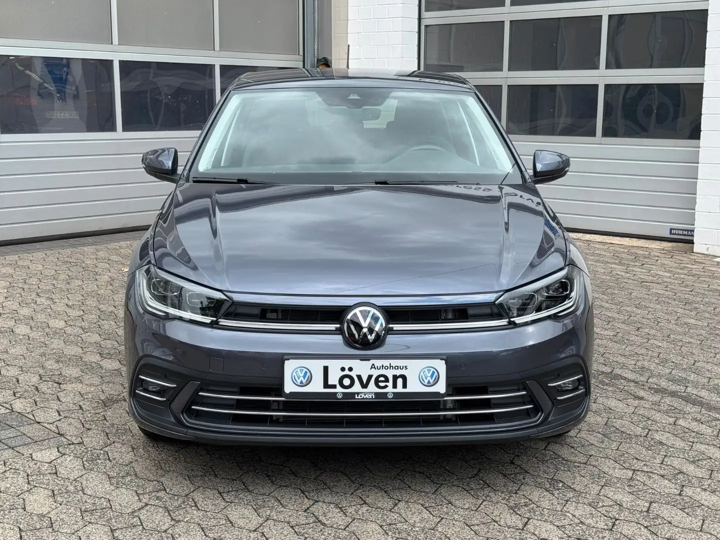 Volkswagen Polo 1.0 TSI DSG Style|ACC|SHZ|ParkAssist|AppCon Gris - 2