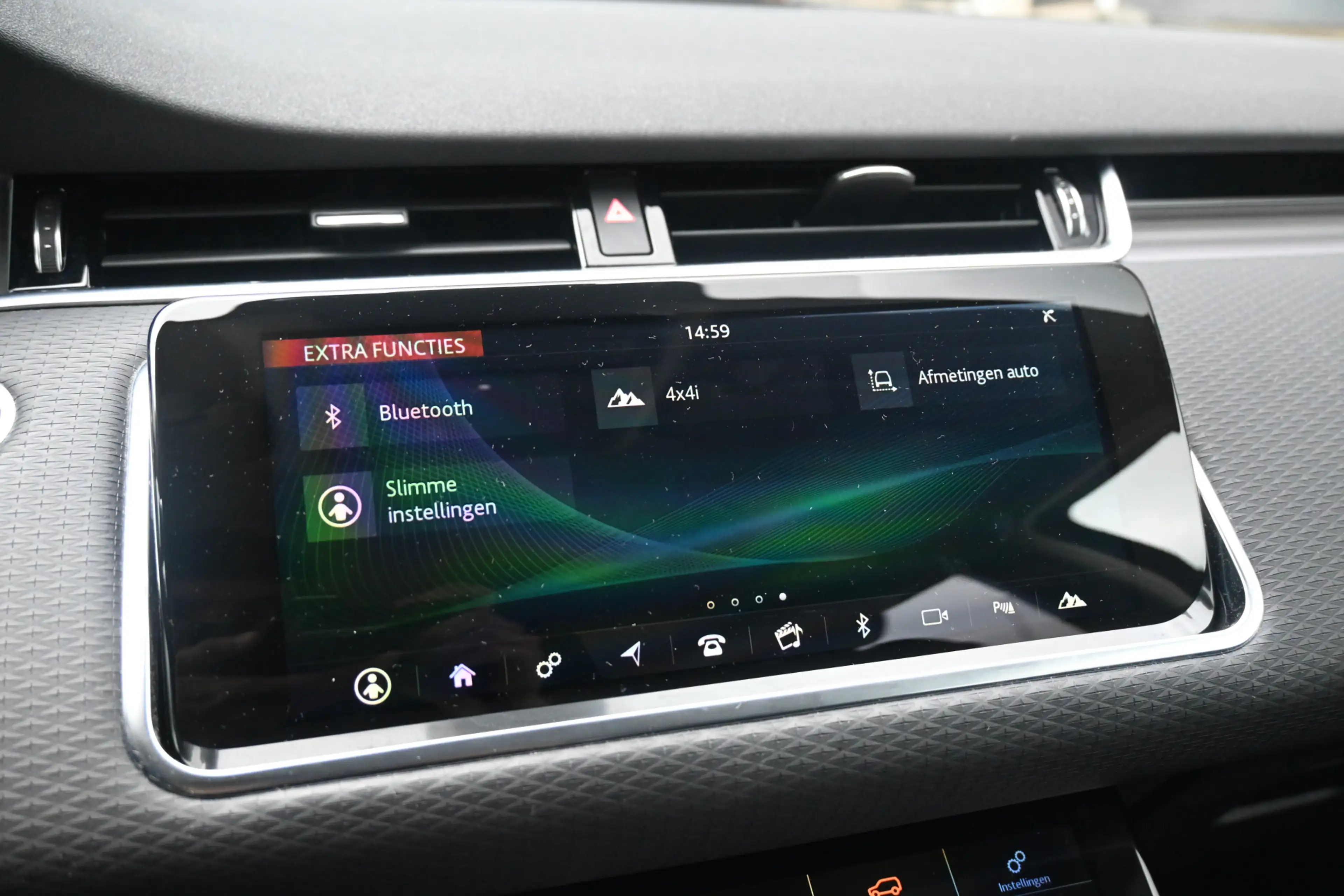 Land Rover Range Rover Evoque 2.0 P200 AWD S — photo 23
