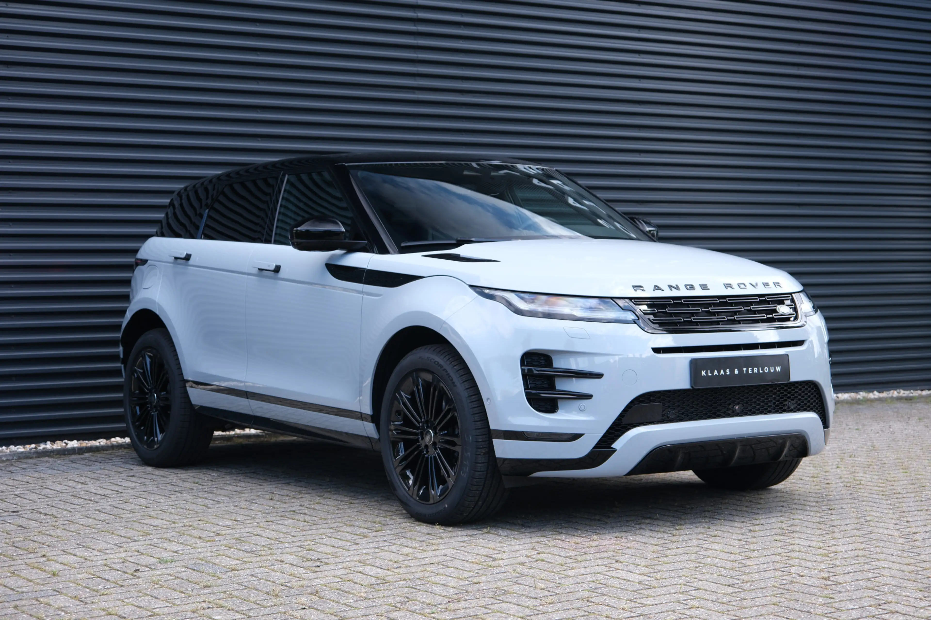 Land Rover Range Rover Evoque 1.5 P270e PHEV AWD Dynamic SE | Black Pack | Schui — photo 13