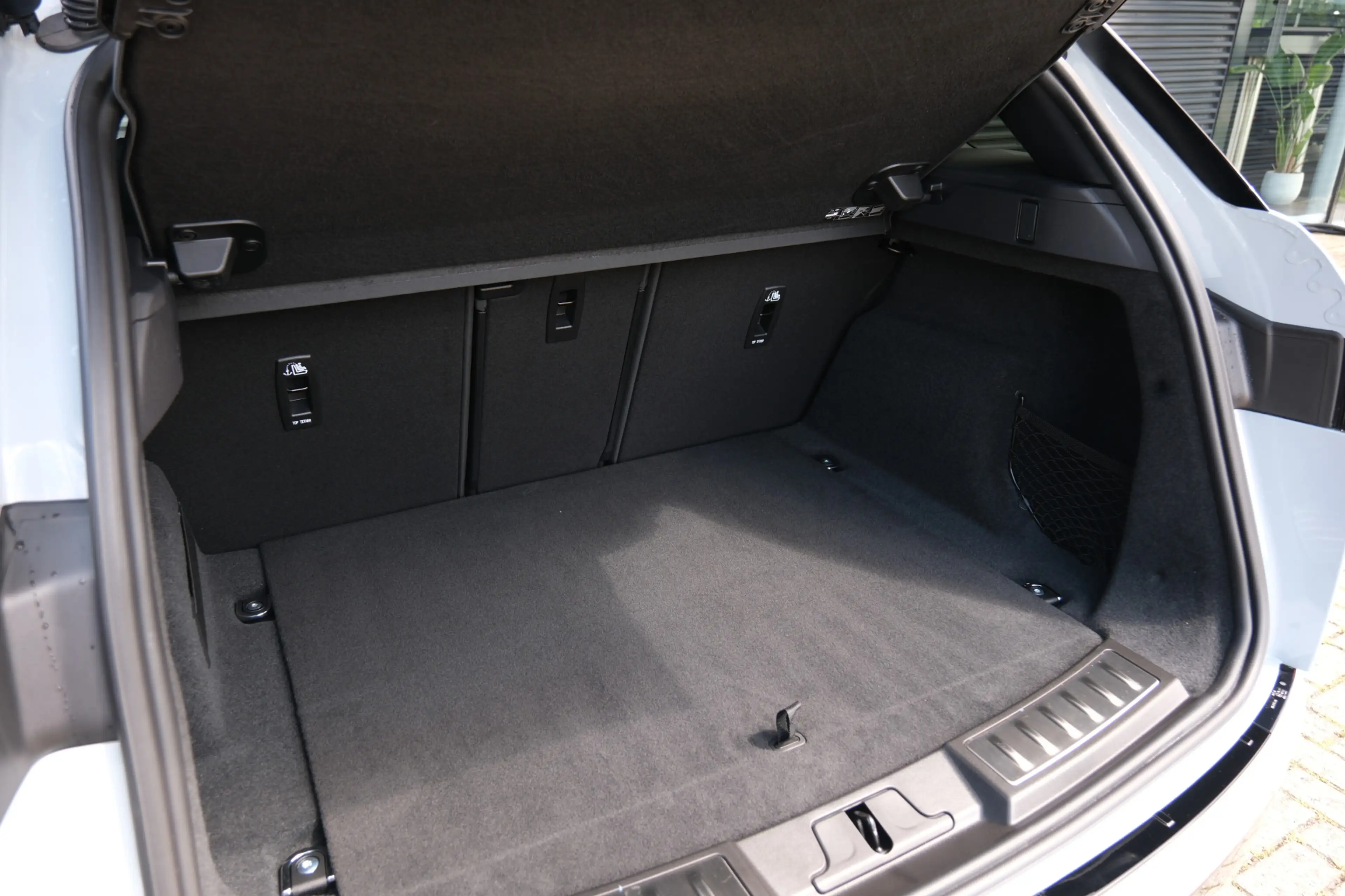 Land Rover Range Rover Evoque 1.5 P270e PHEV AWD Dynamic SE | Black Pack | Schui — photo 25