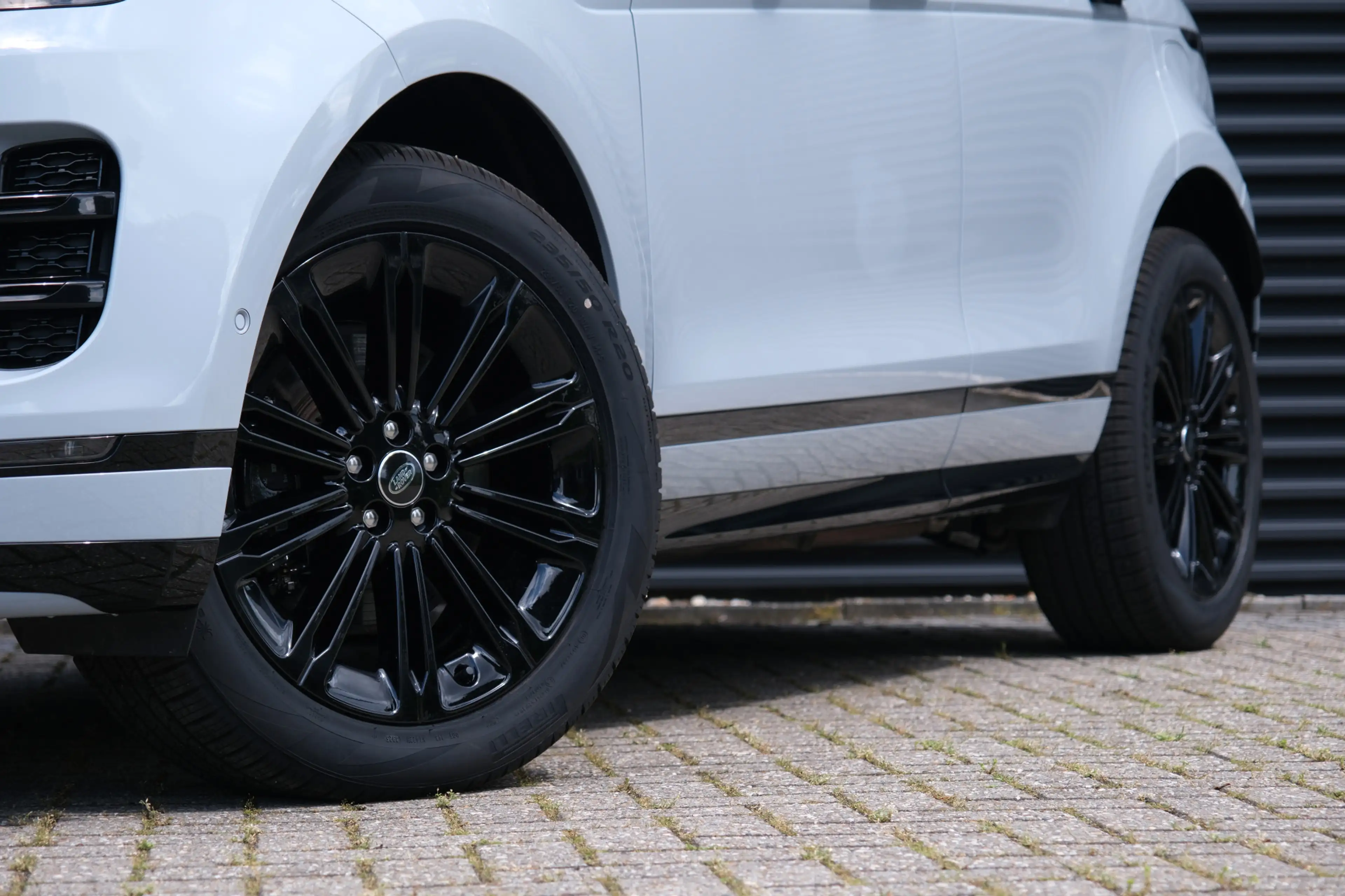 Land Rover Range Rover Evoque 1.5 P270e PHEV AWD Dynamic SE | Black Pack | Schui — photo 7