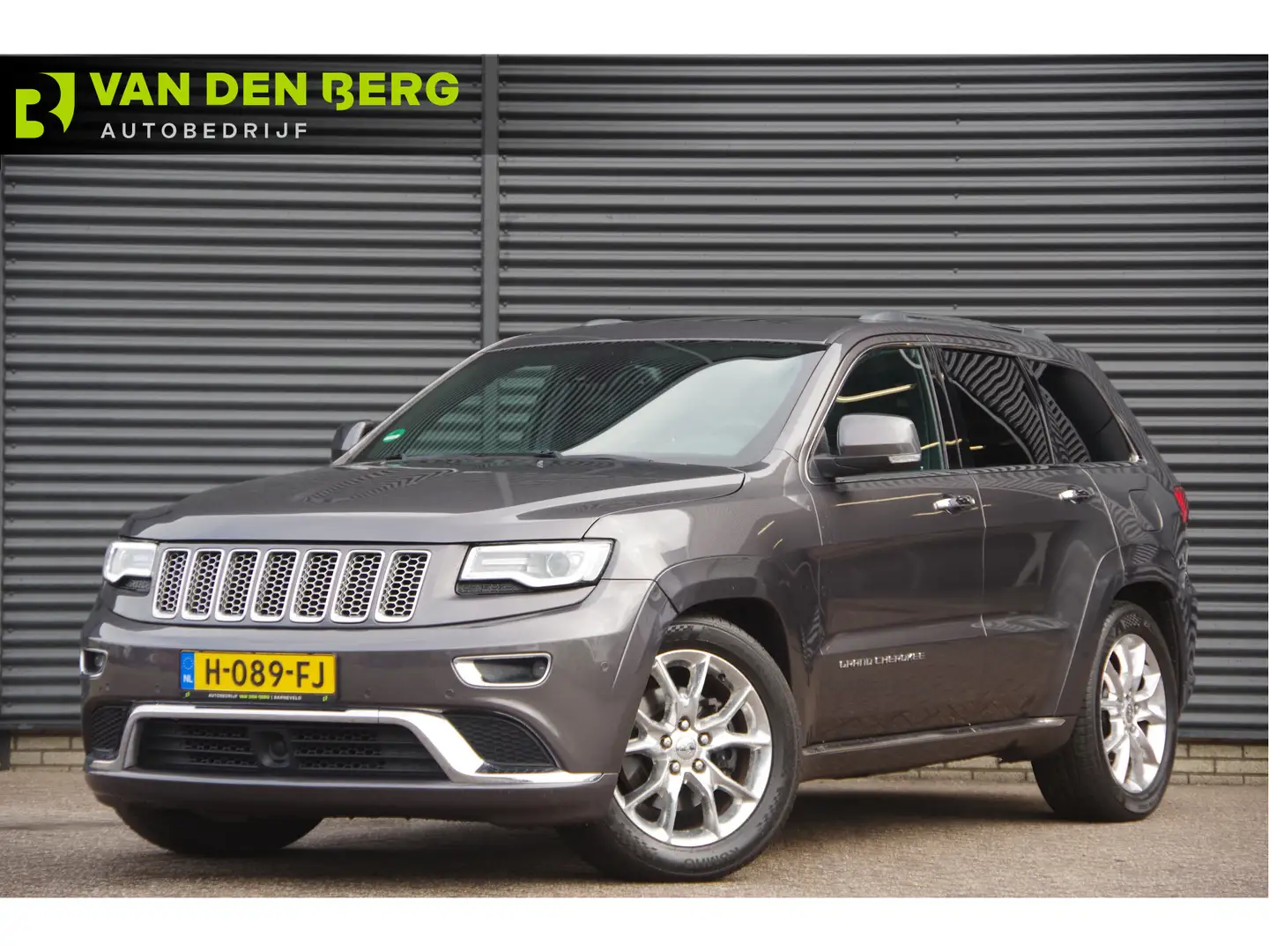 Jeep Grand Cherokee 3.0 V6 CRD Overland Summit 251PK AUT. PANODAK, LED Grijs - 1