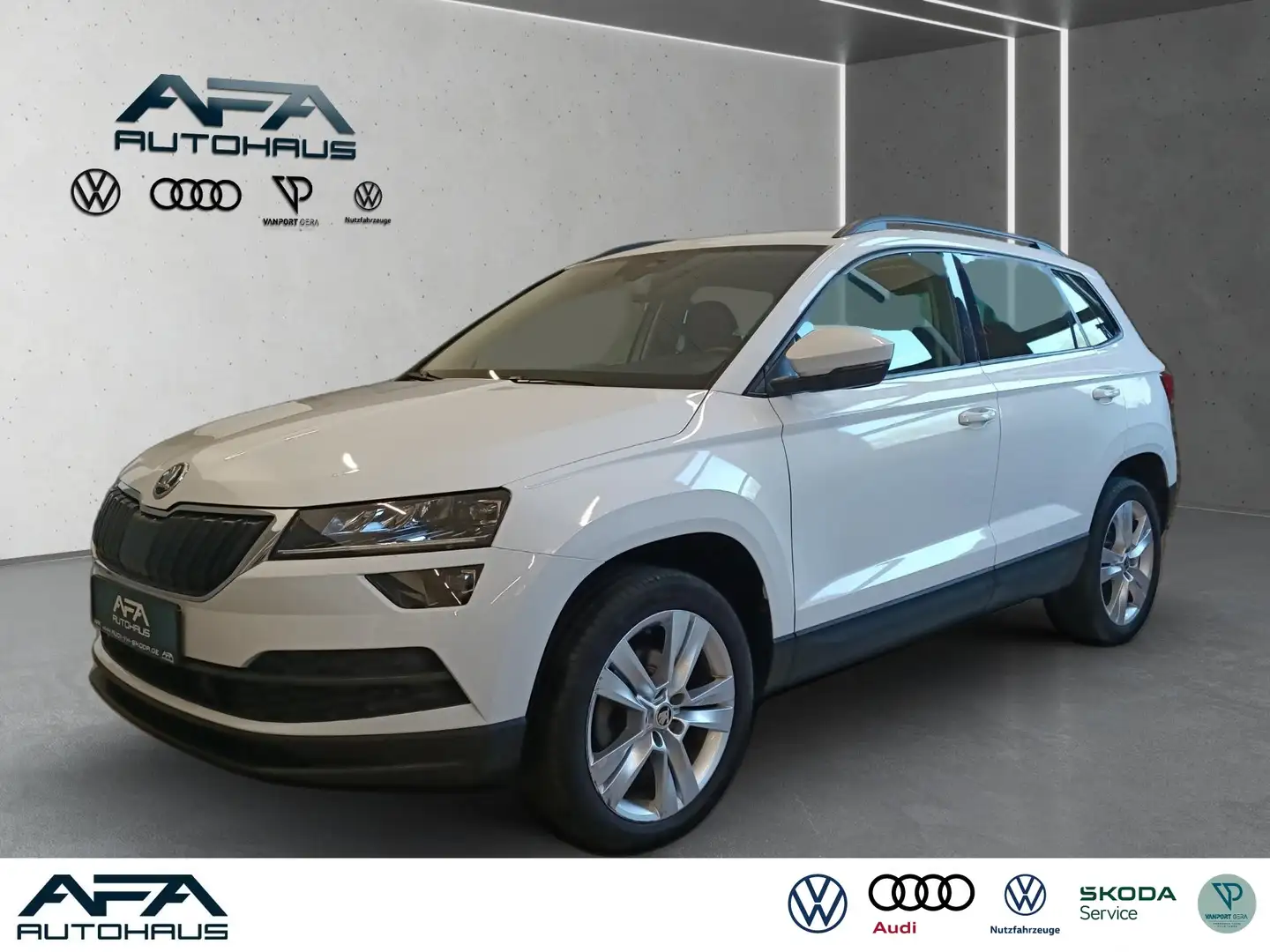 Skoda Karoq 1.5 TSI Style DSG AHK*RFK*Navi*LED*ACC Weiß - 1