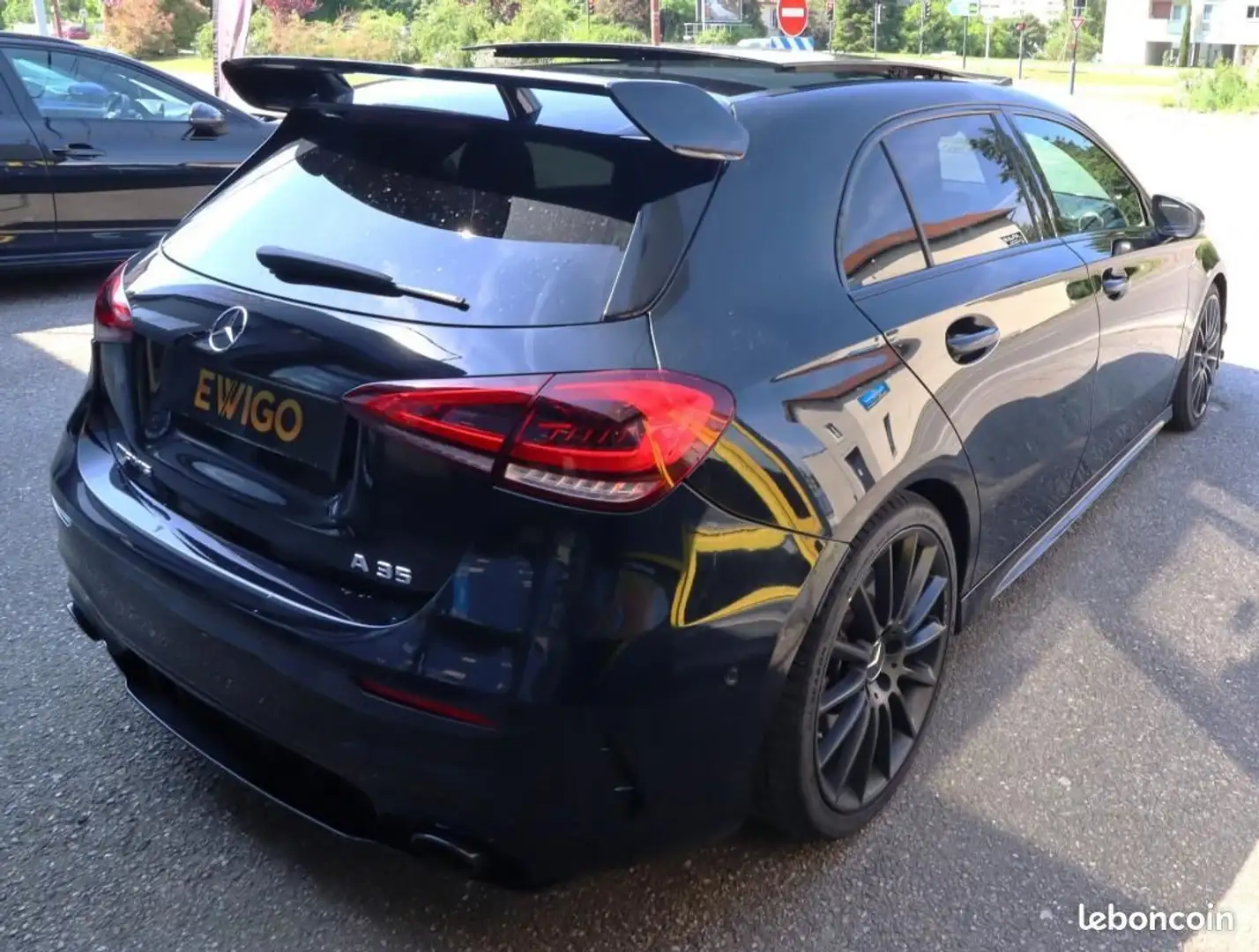 Mercedes-Benz A 35 AMG Mercedes 2.0 35 305 CH AMG 4MATIC 7G-DCT SPEEDSHIF Noir - 2