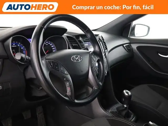 Hyundai i30 view 12
