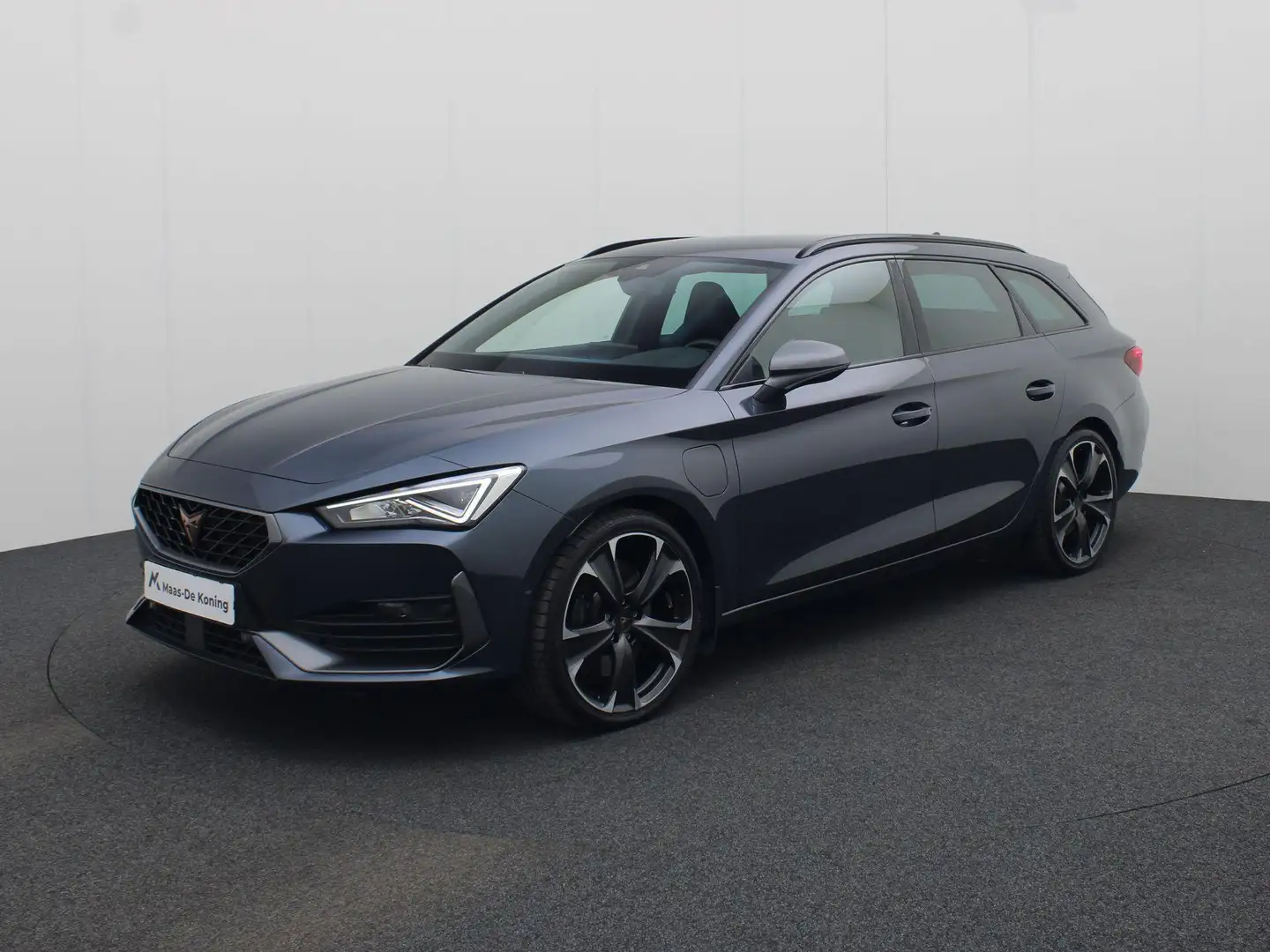 CUPRA Leon Sportstourer 1.4e-Hybrid 180kW/245PK VZ DSG · Trek Grijs - 1