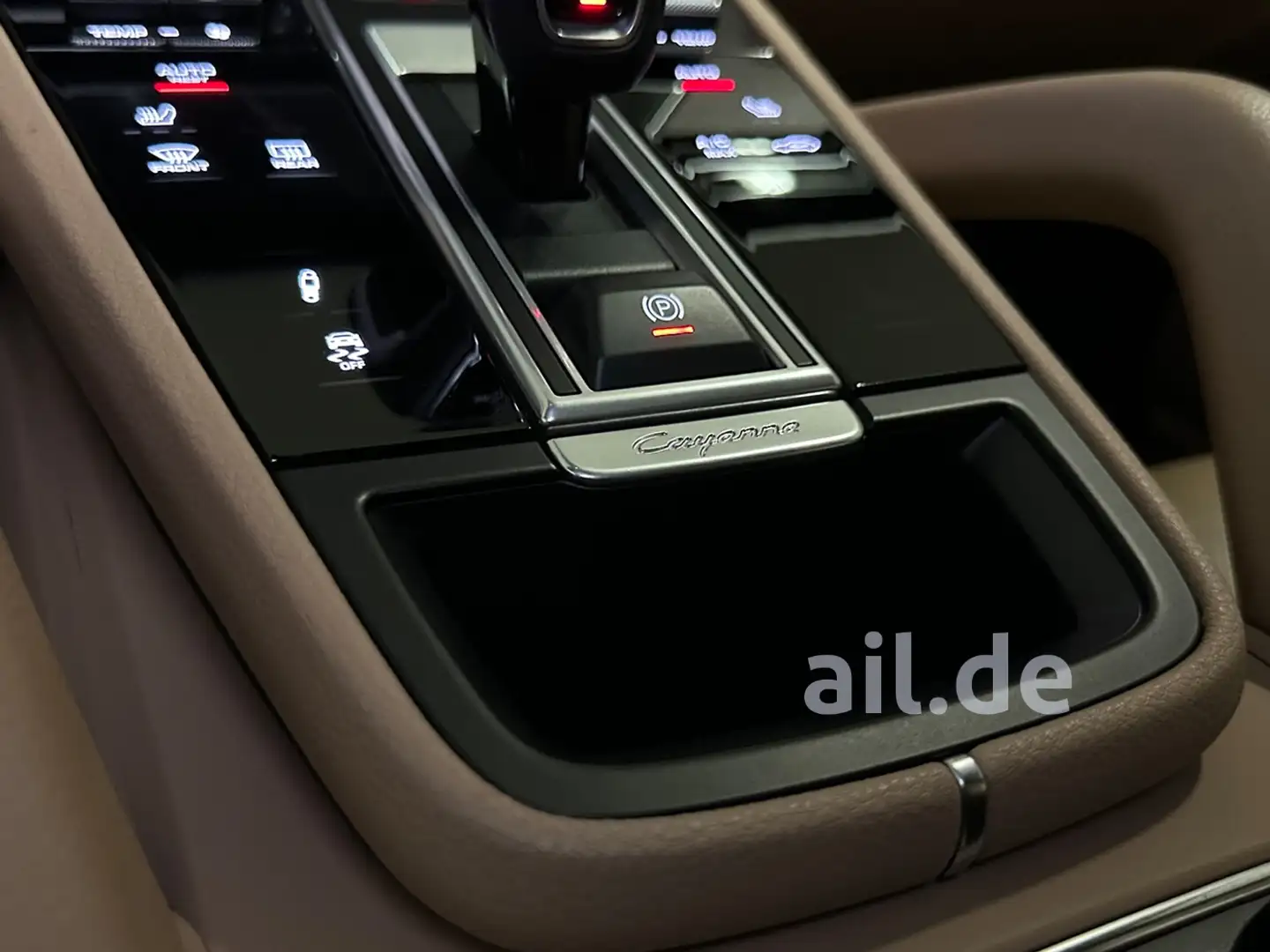 Porsche Cayenne Coupe S LED Pano Sportauspuff LM KlimaA Schwarz - 2