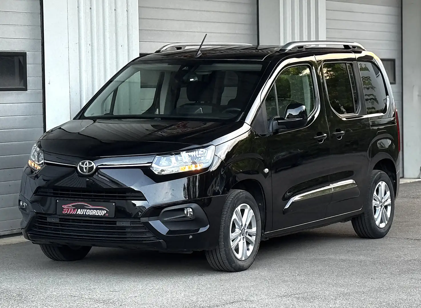 Toyota Proace City 1.2/Benzine/Carplay/Camera/Euro6d/6J Garantie/ Negru - 1