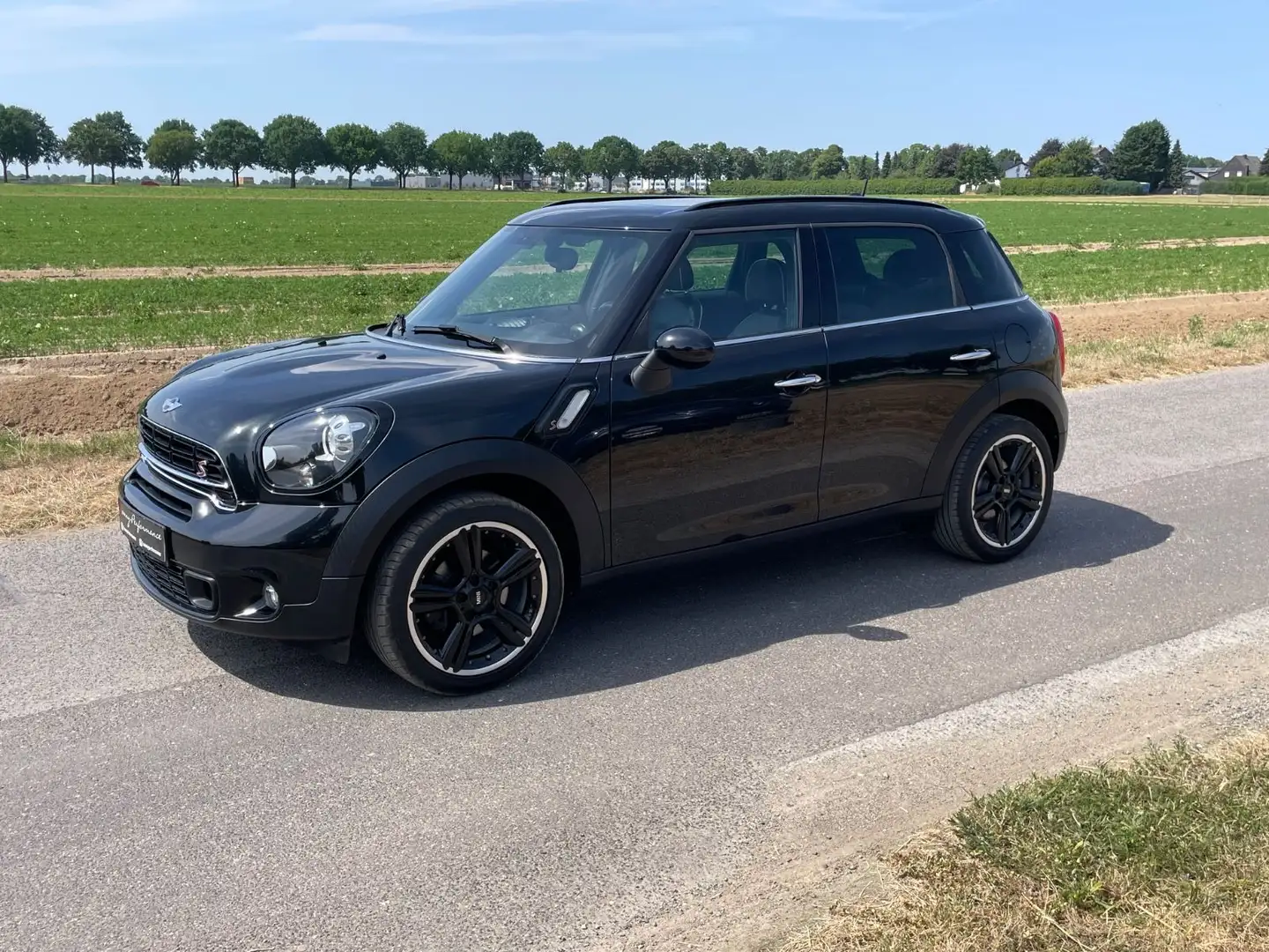 MINI Cooper SD Countryman Cooper SD*Automatik Schwarz - 2