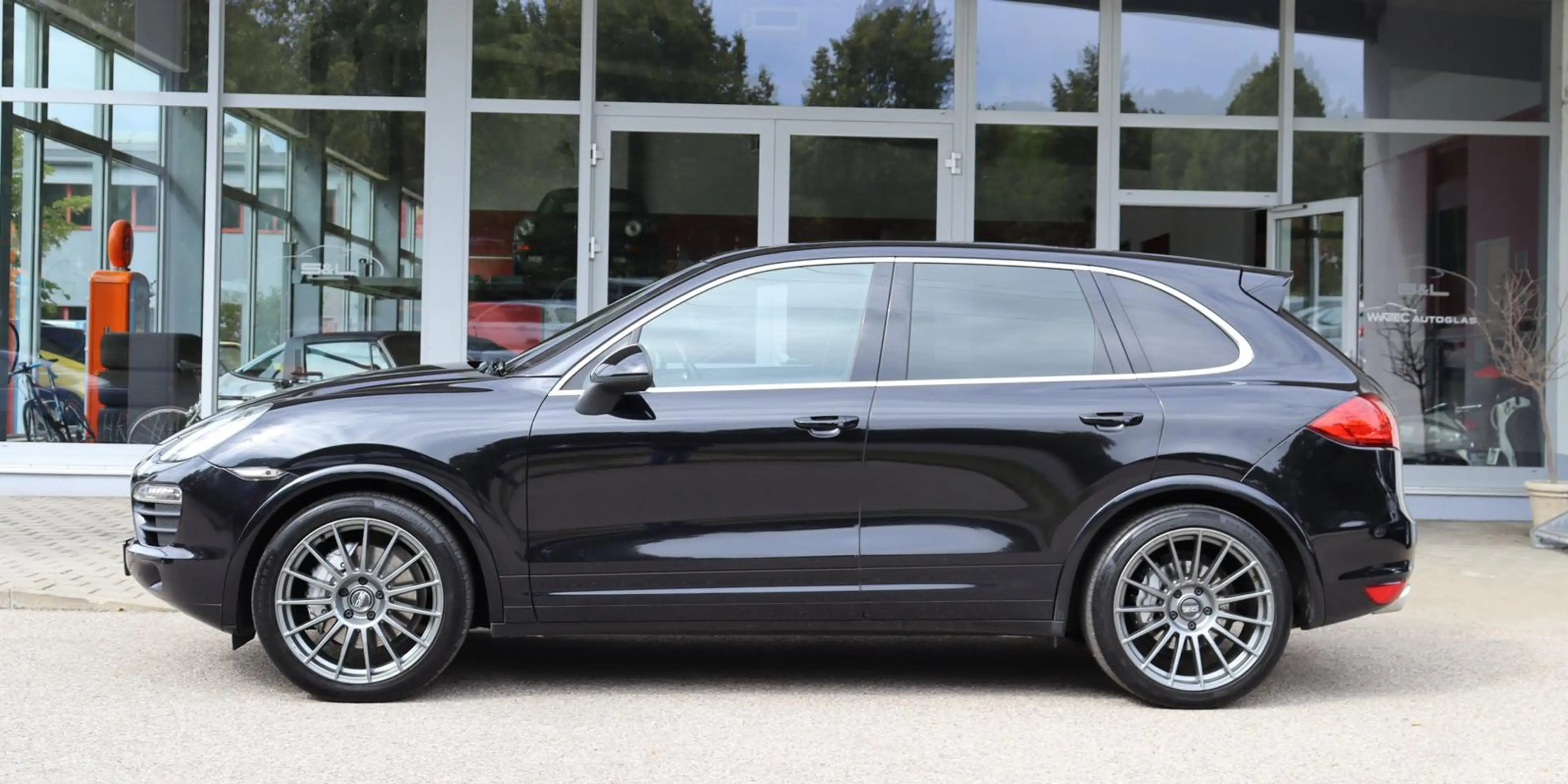 Porsche Cayenne Turbo 4.8 V8 PANO/ACC/PDLS//LUFT/OSE — photo 3