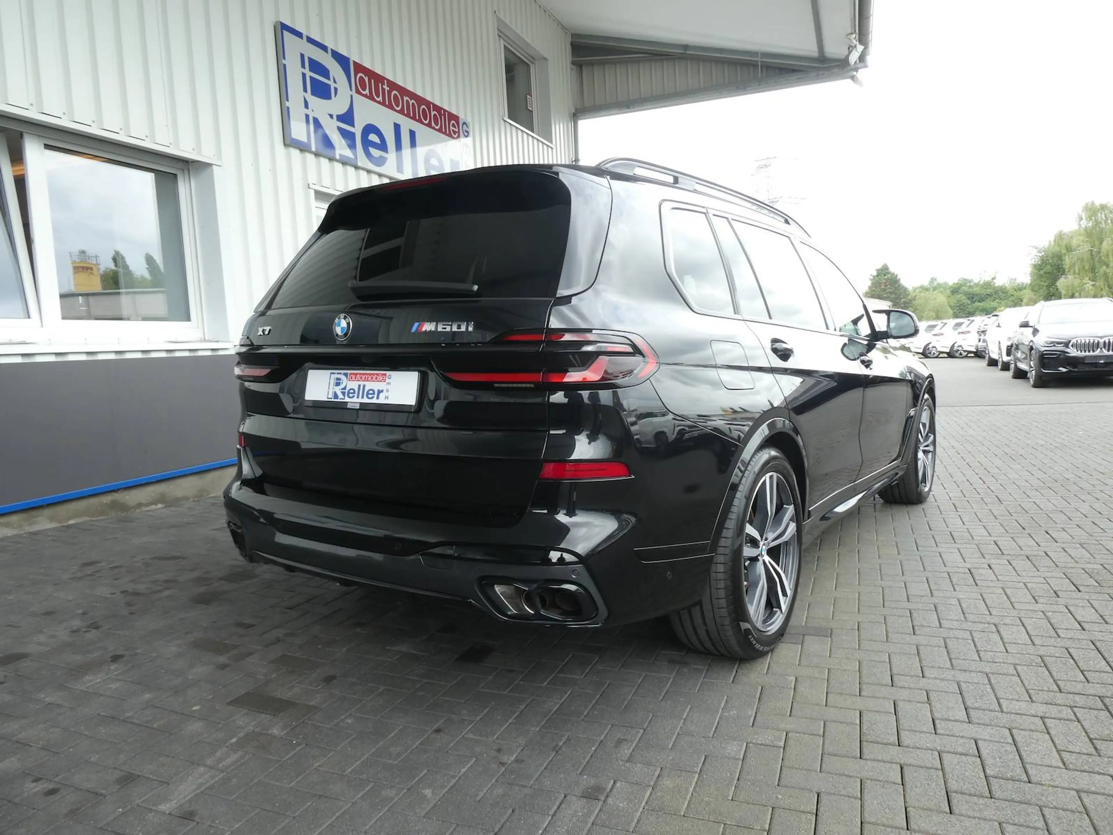 BMW X7 M xDrive M60 i M Sport Pro — photo 4