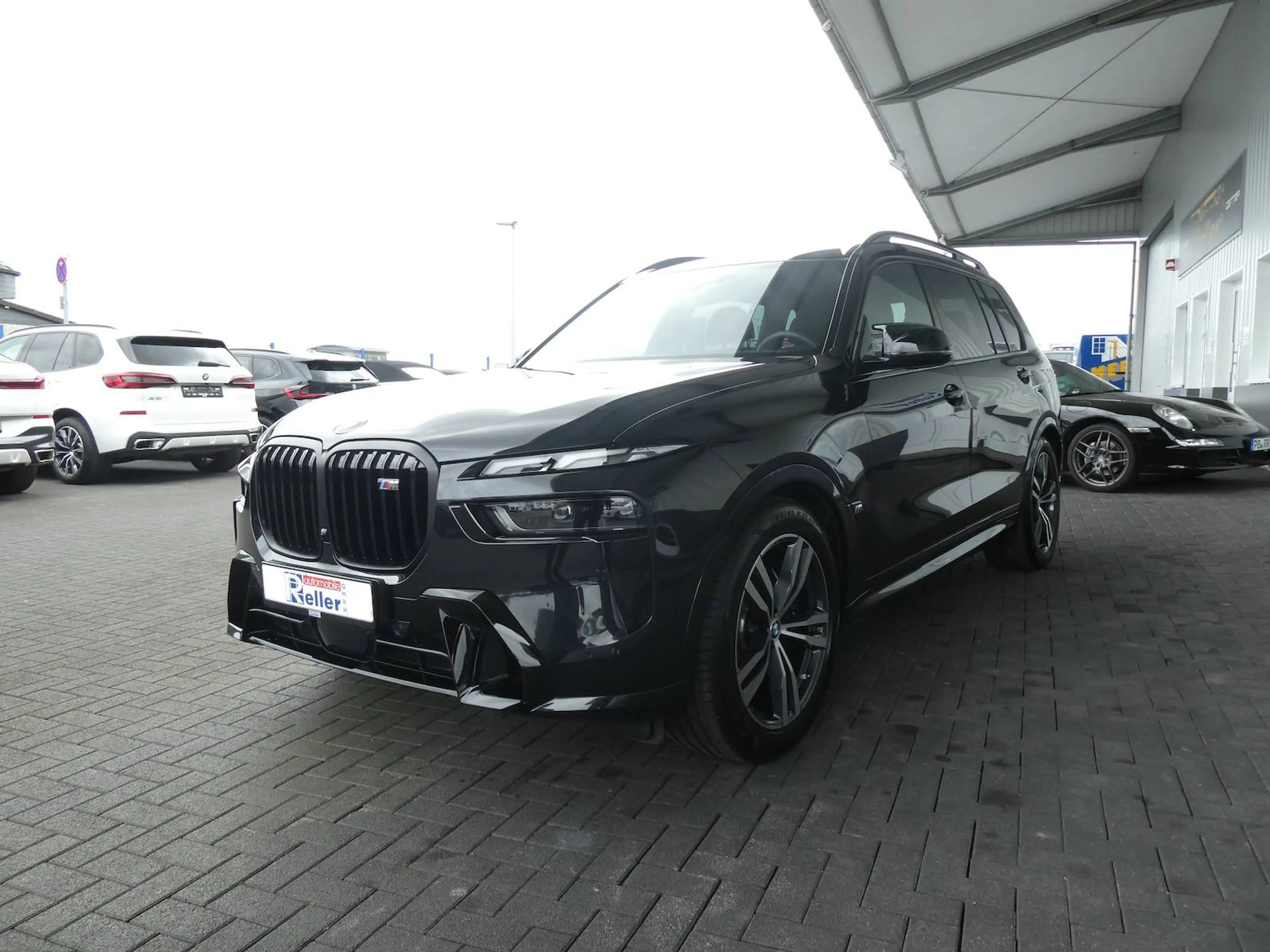 BMW X7 M xDrive M60 i M Sport Pro — photo 3