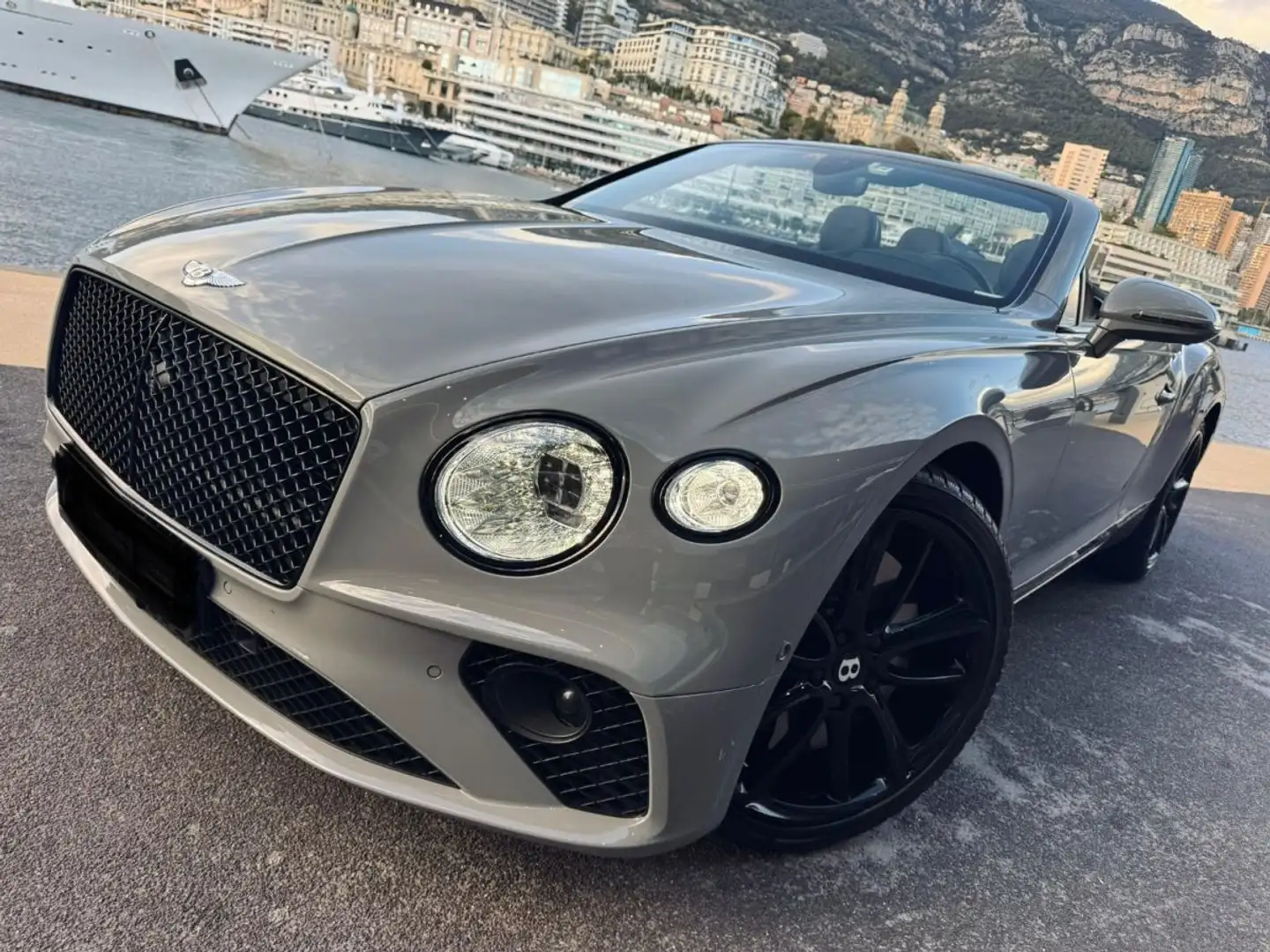 Bentley Continental GTC III 4,0 V8 550CH BVA8 Gris - 2