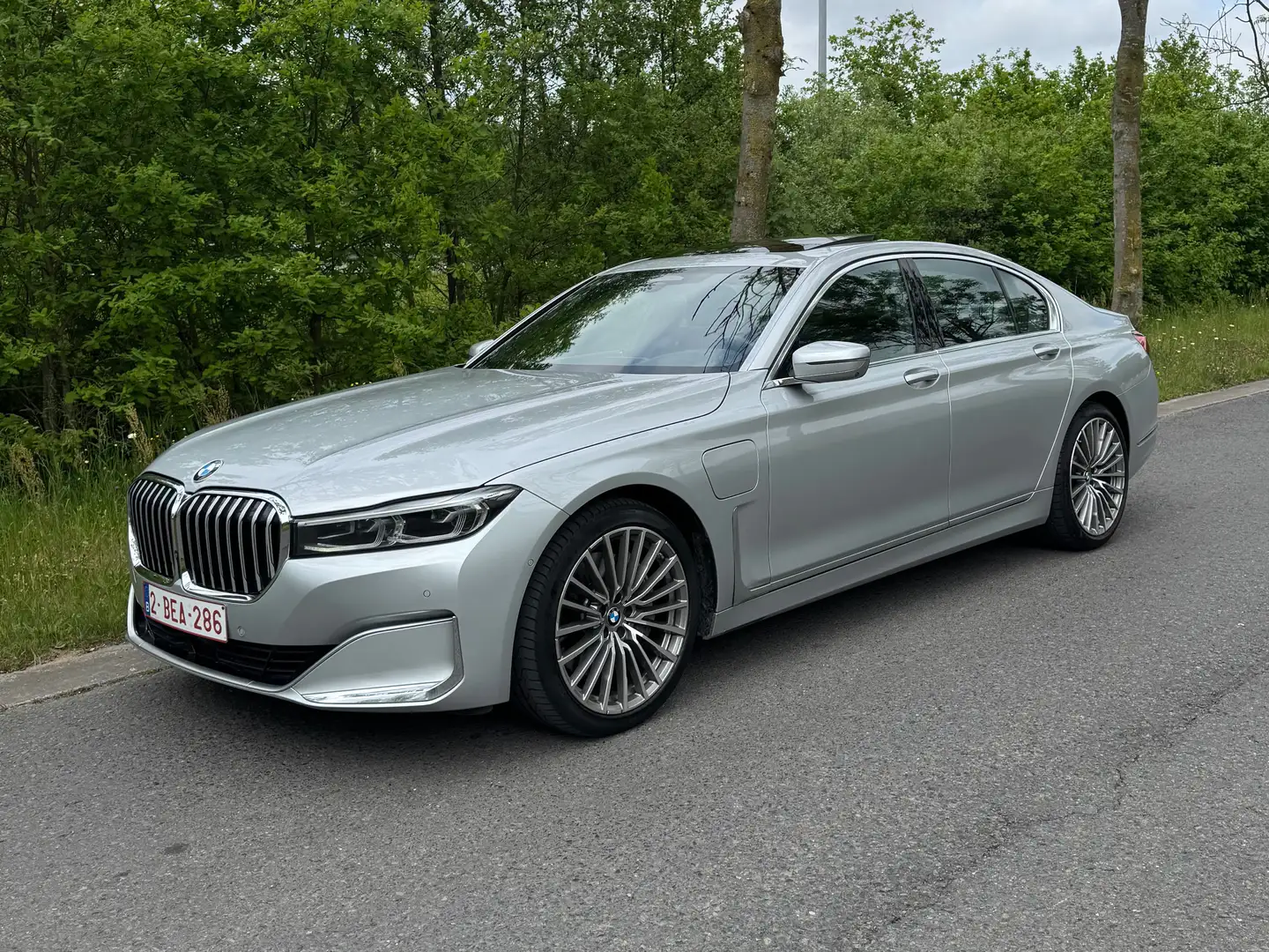 BMW 745 745e Zilver - 1