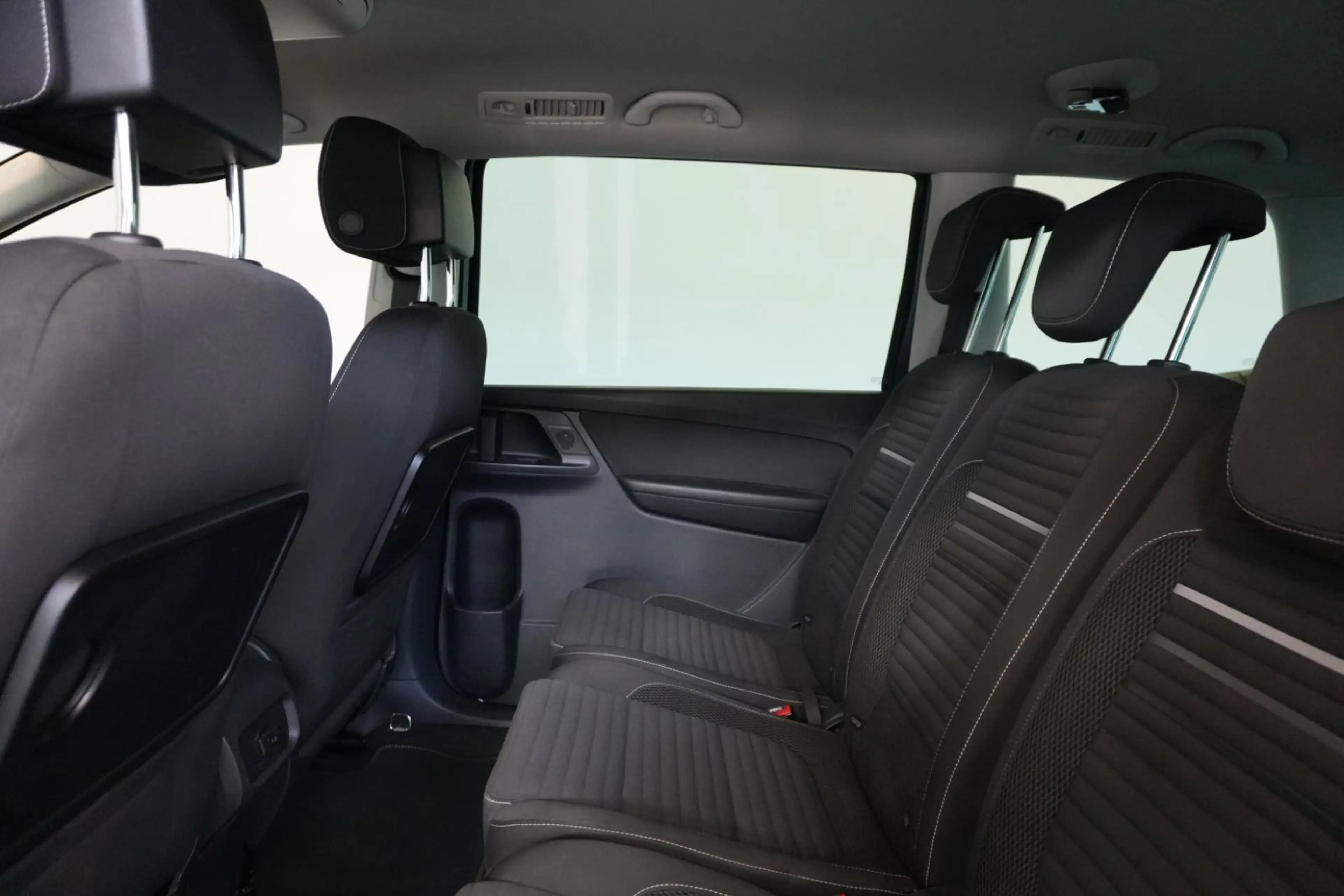 Volkswagen Sharan 2.0 Cup DSG BMT StdHzg Kamera — photo 13