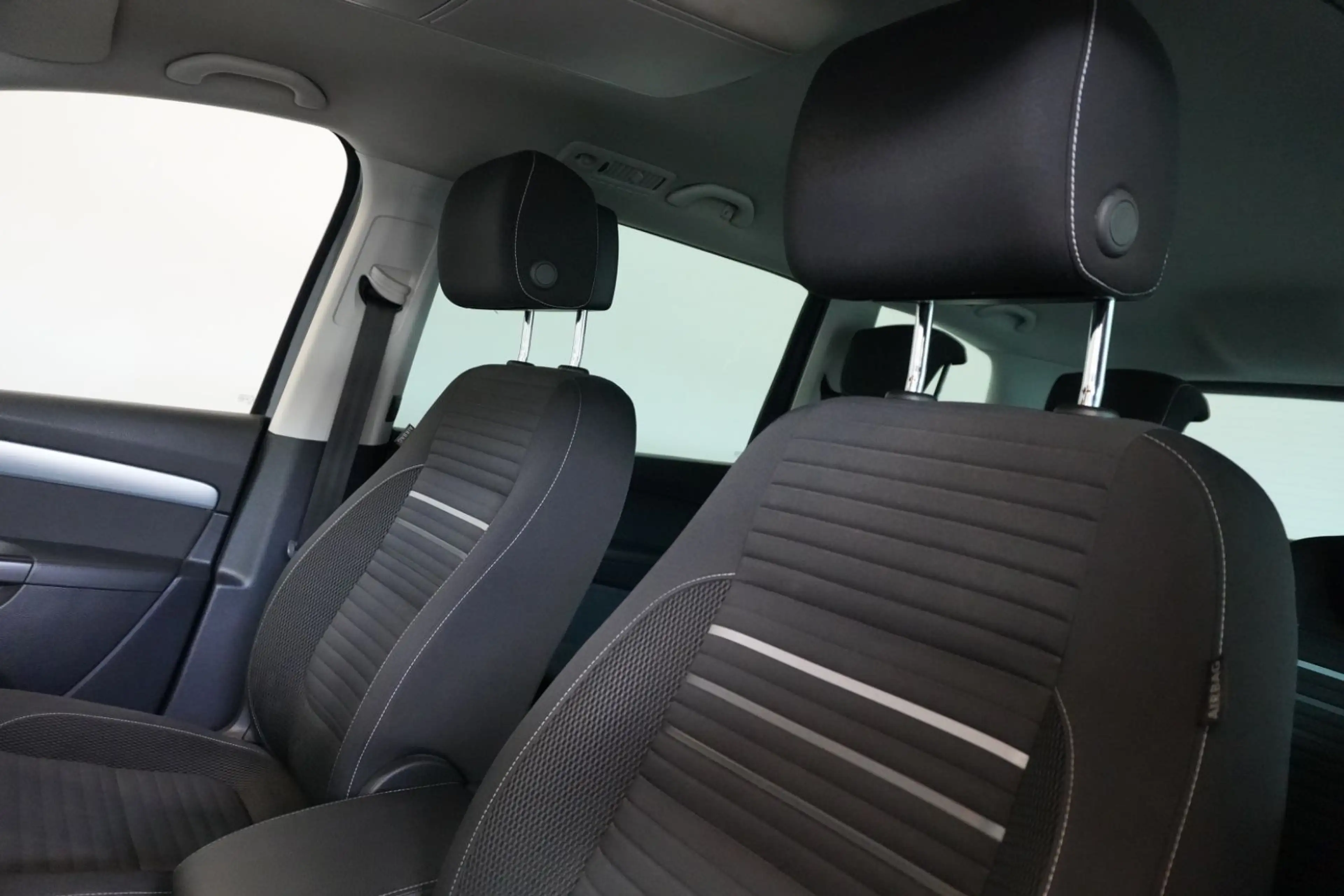 Volkswagen Sharan 2.0 Cup DSG BMT StdHzg Kamera — photo 12