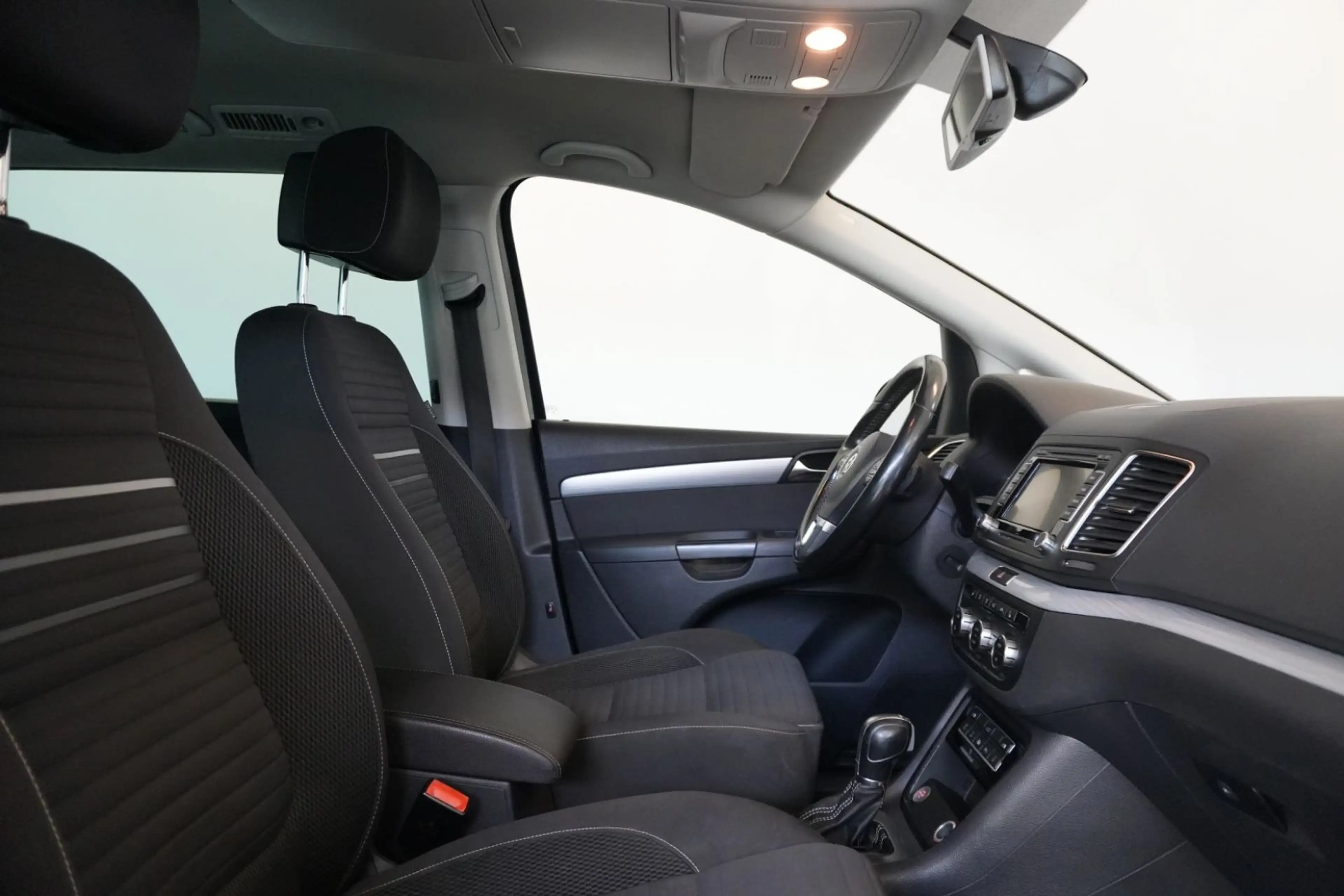 Volkswagen Sharan 2.0 Cup DSG BMT StdHzg Kamera — photo 15