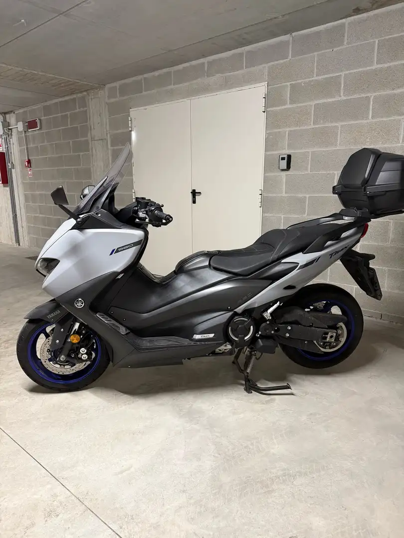 Yamaha TMAX 560 - 2