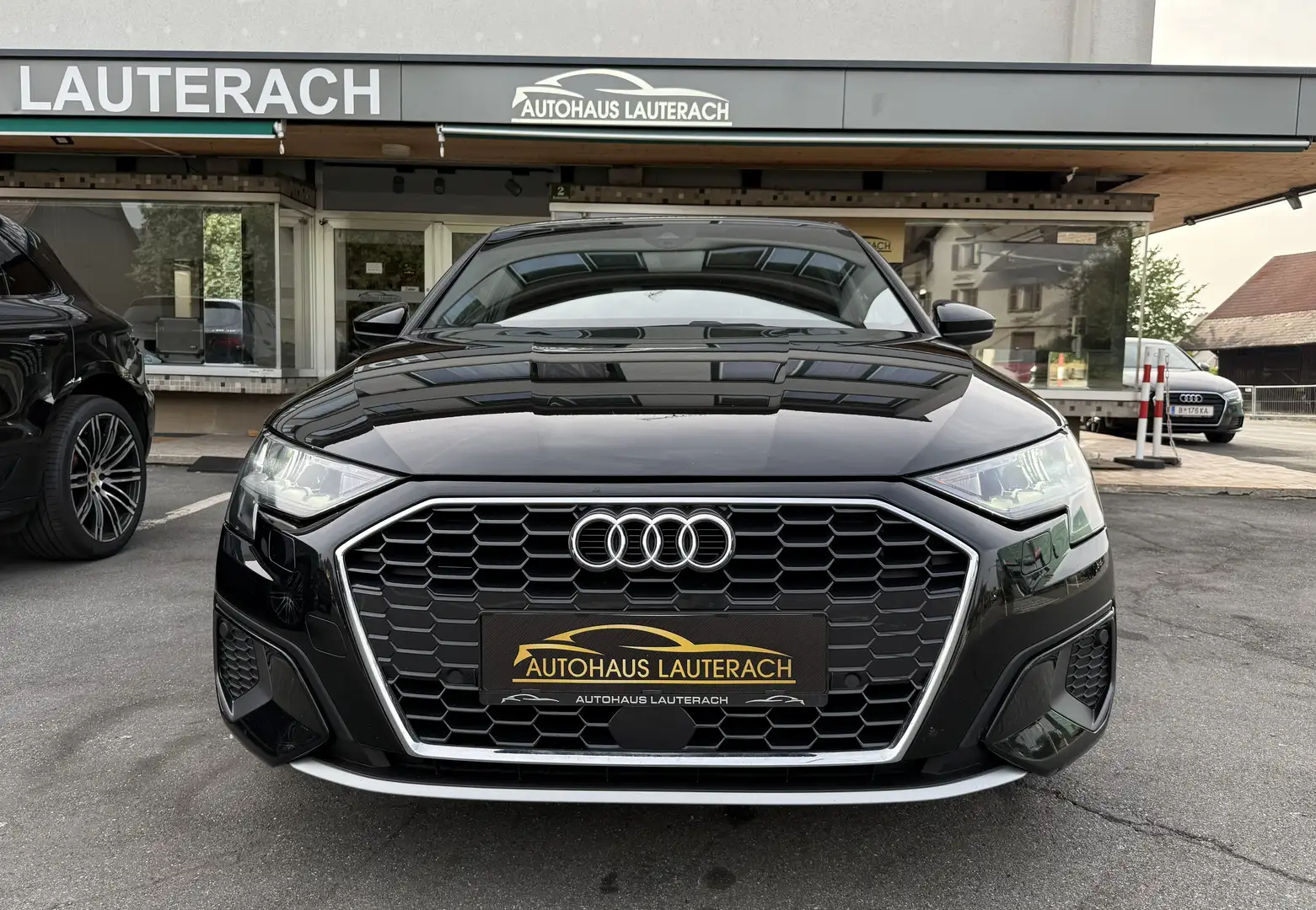 Audi A3 35 TDI advanced S-tronic *ACC *VIRT *SHZ *AMBIENTE Schwarz - 2