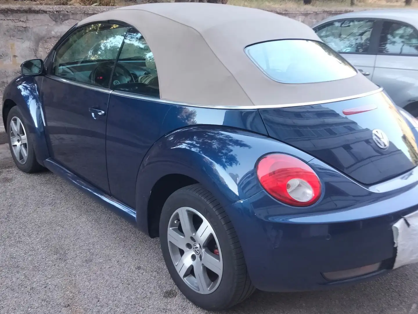 Volkswagen New Beetle New Beetle Cabrio Cabrio 1.9 tdi 105cv Bleu - 2