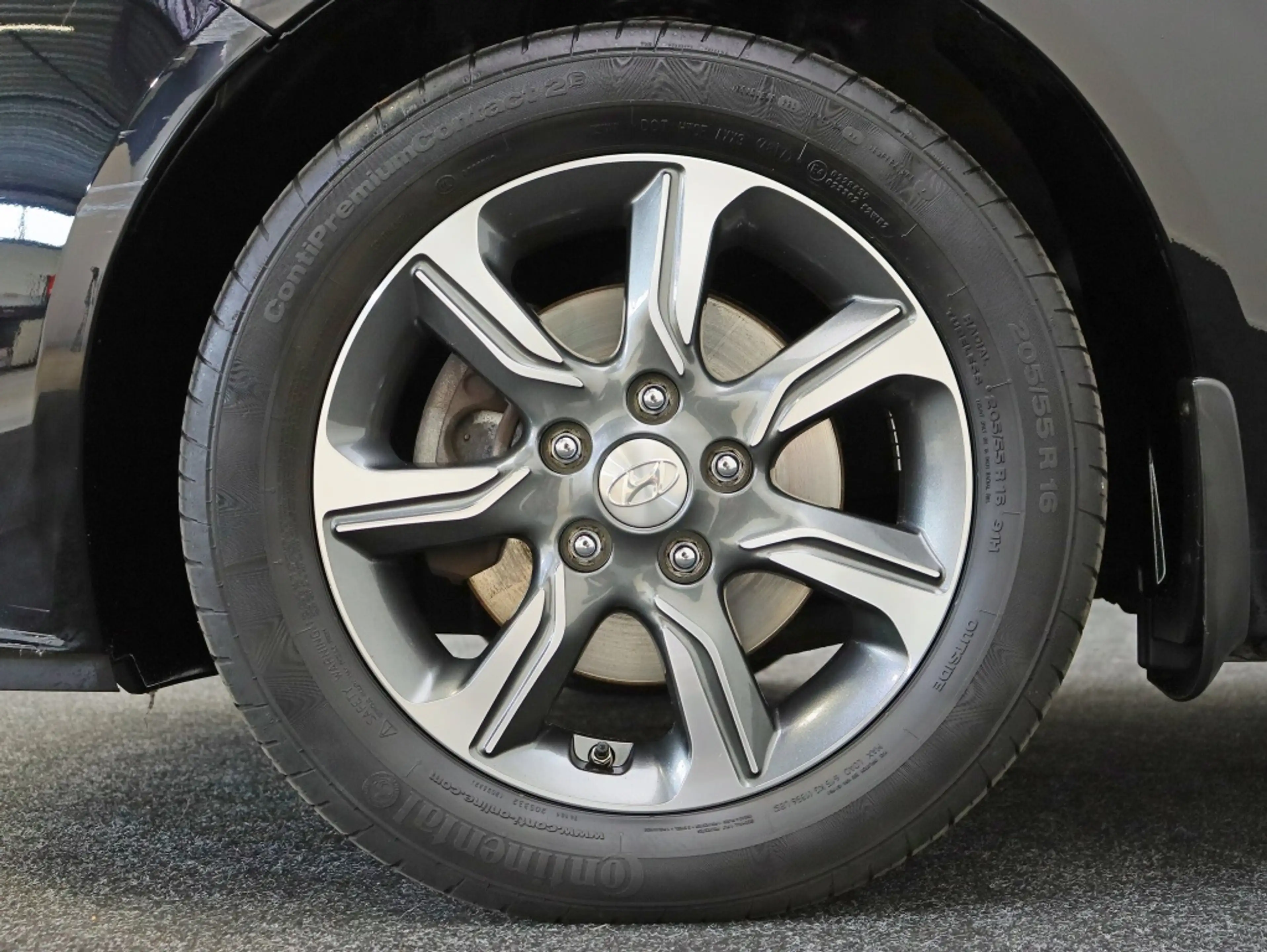 Hyundai iX20 1.4i Go! — photo 7