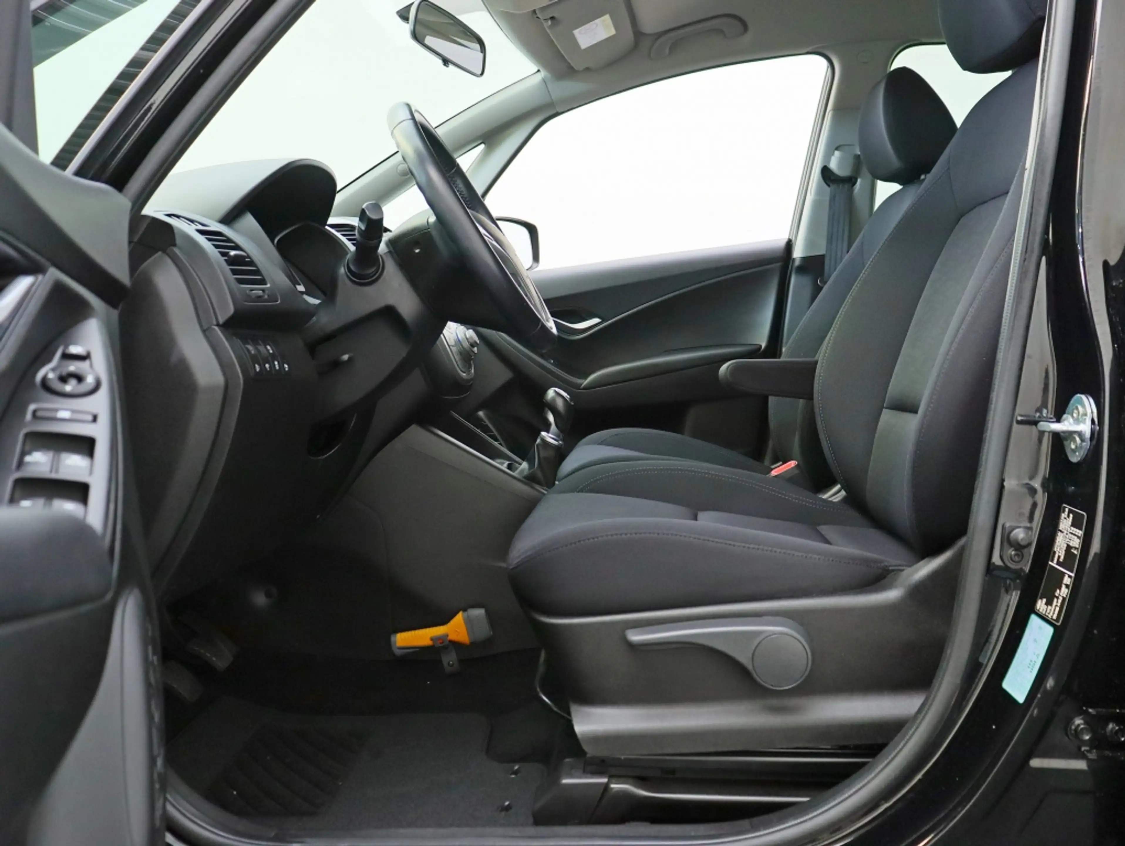 Hyundai iX20 1.4i Go! — photo 14