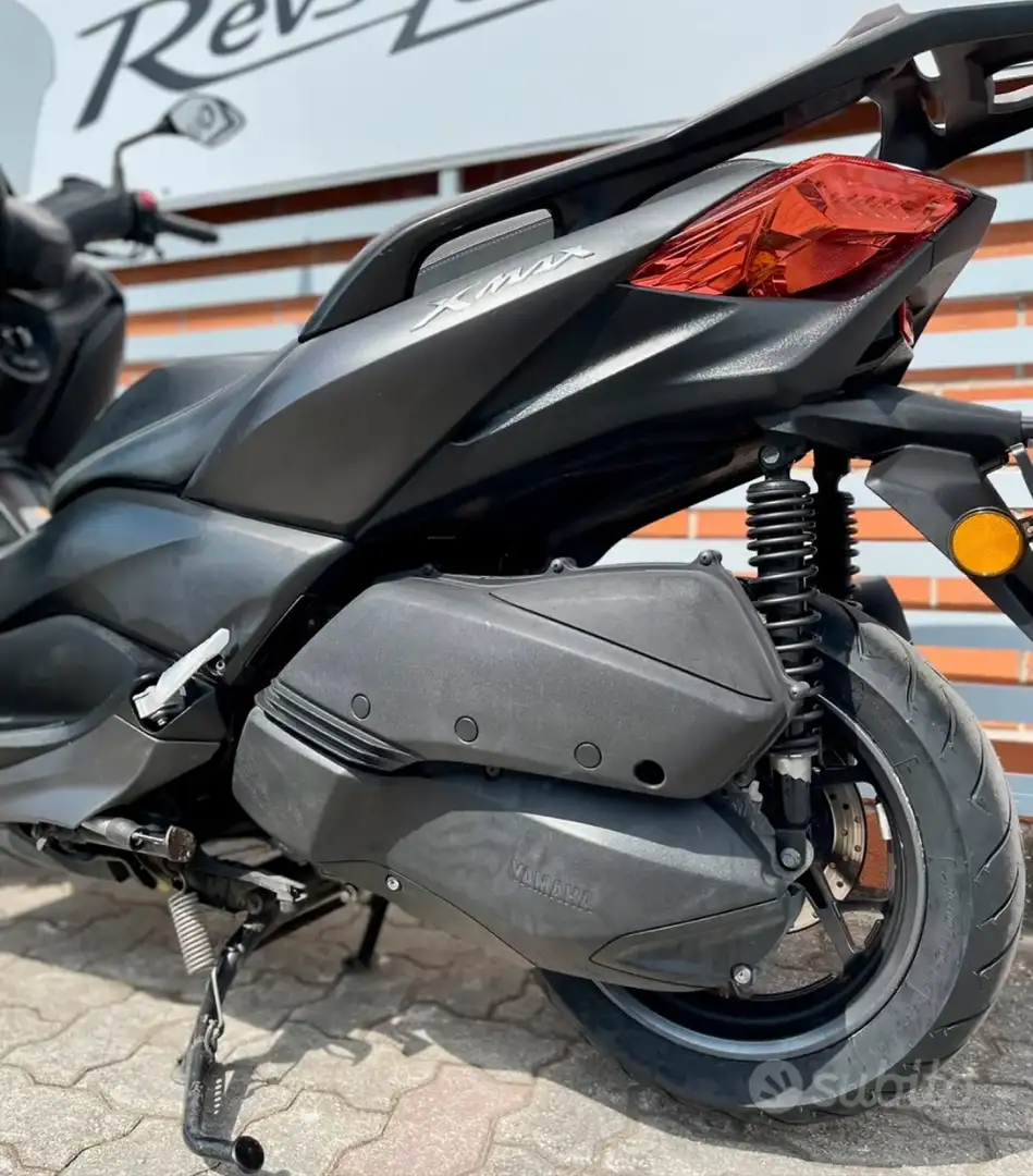 Yamaha X-Max 300 Negro - 2