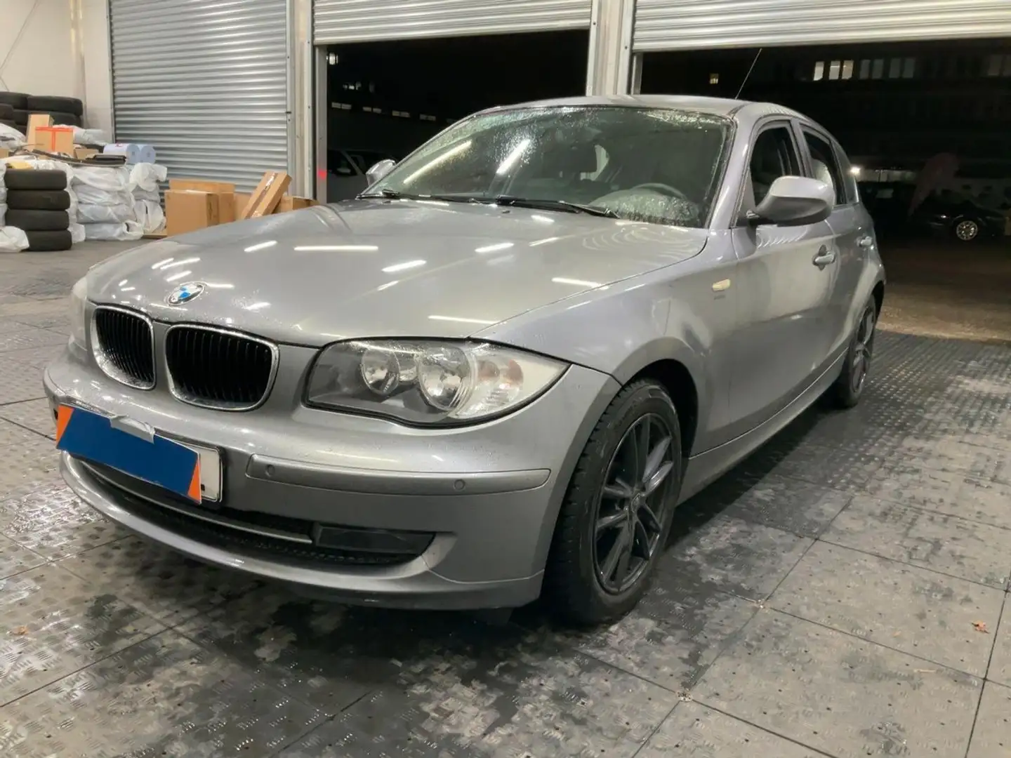 BMW 116 d*SHZ*PDC*Tüv Neu*Insp.Neu*4-Türig*EU 5 Grau - 1