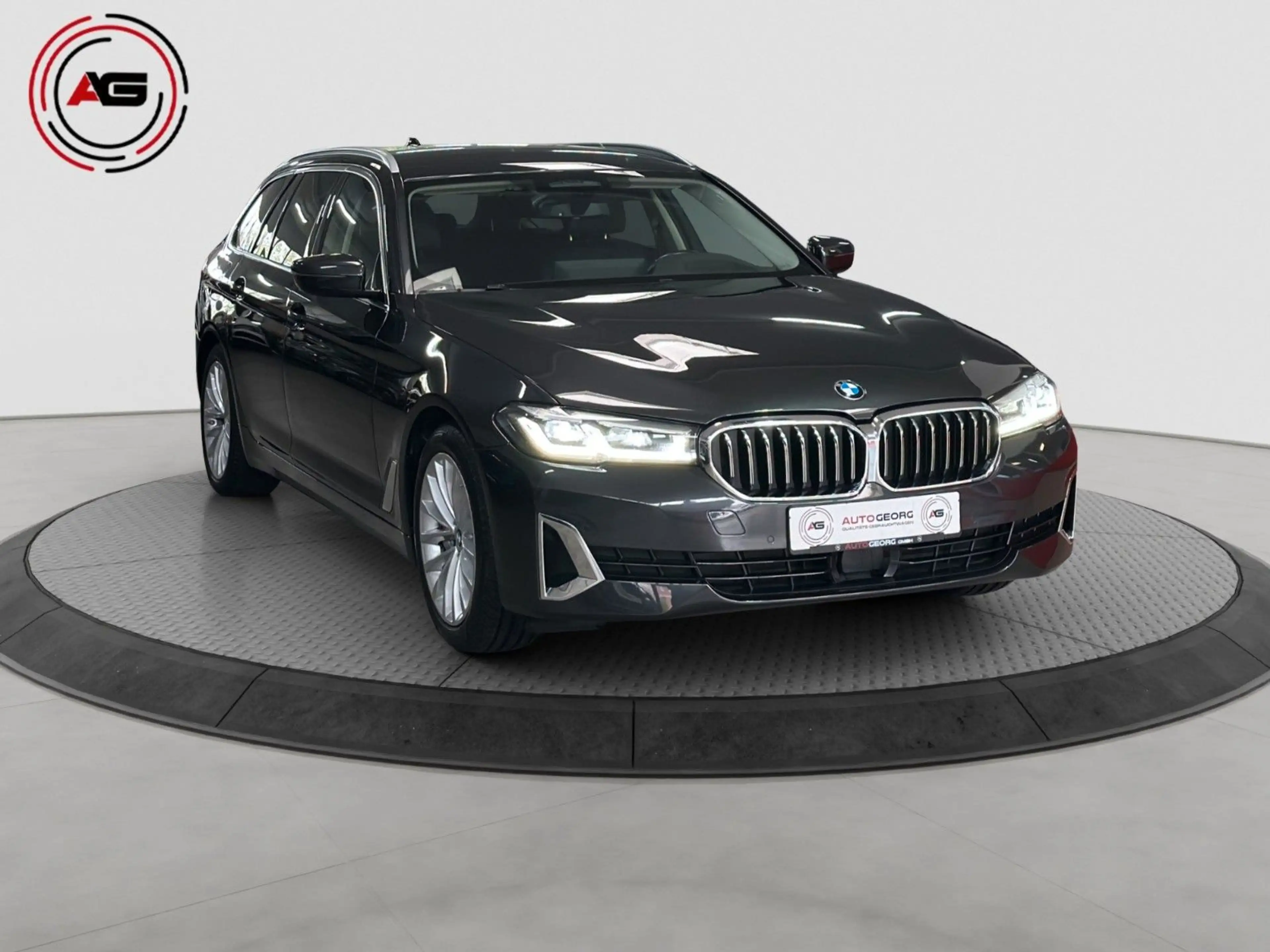 BMW 540 d xDr LC.PRO AD.LED ACC SITZKLIMA HUD AHK KAM — photo 3