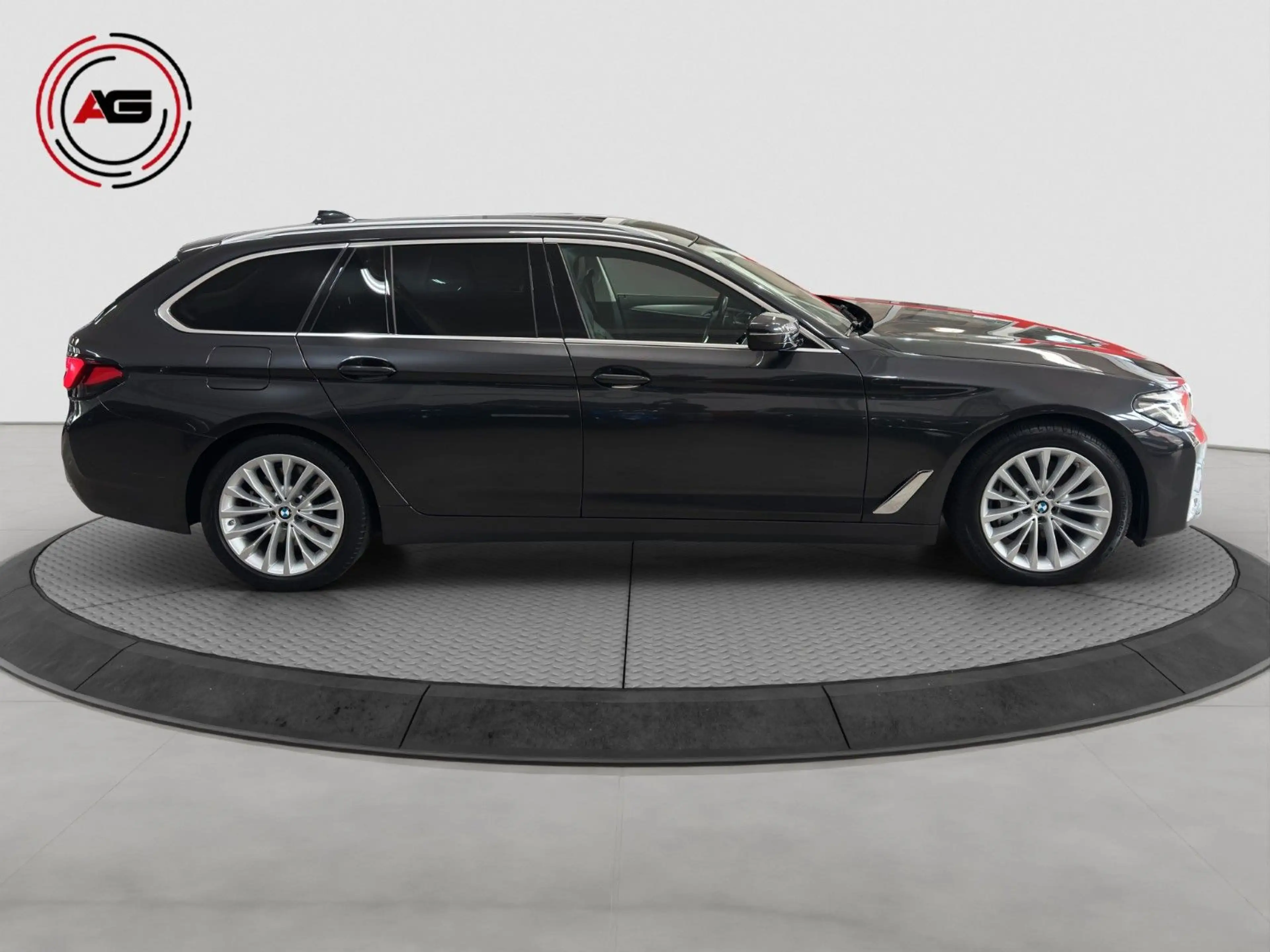 BMW 540 d xDr LC.PRO AD.LED ACC SITZKLIMA HUD AHK KAM — photo 4