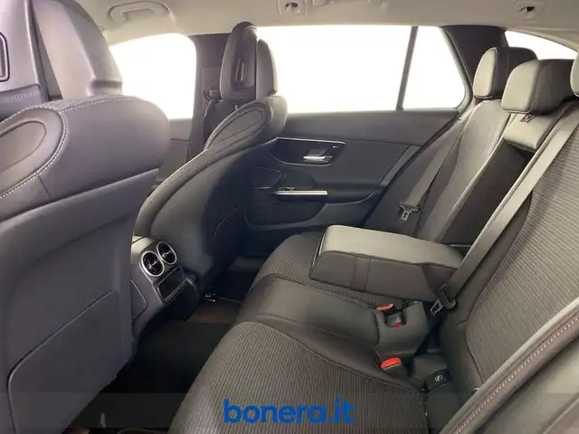 Mercedes-Benz C-Class view 17