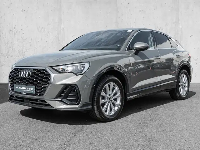 Audi Q3 view 2