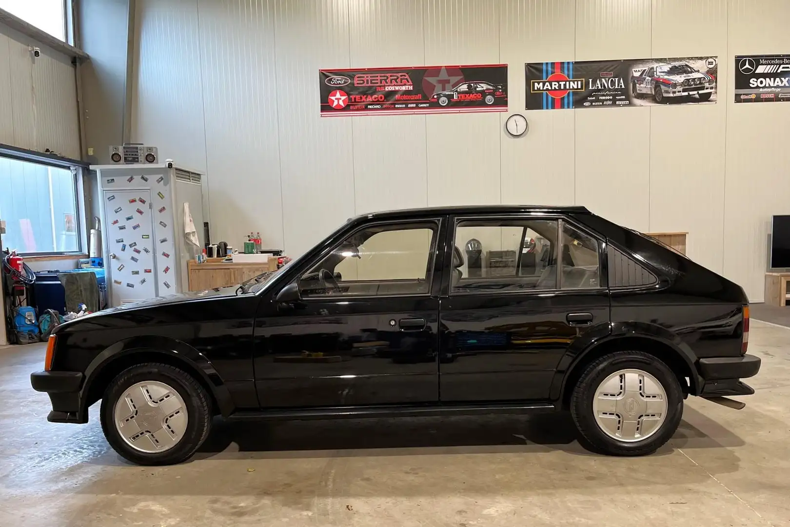 Opel Kadett 1.8E GTE 5 deurs, zeer zeldzaam Noir - 2