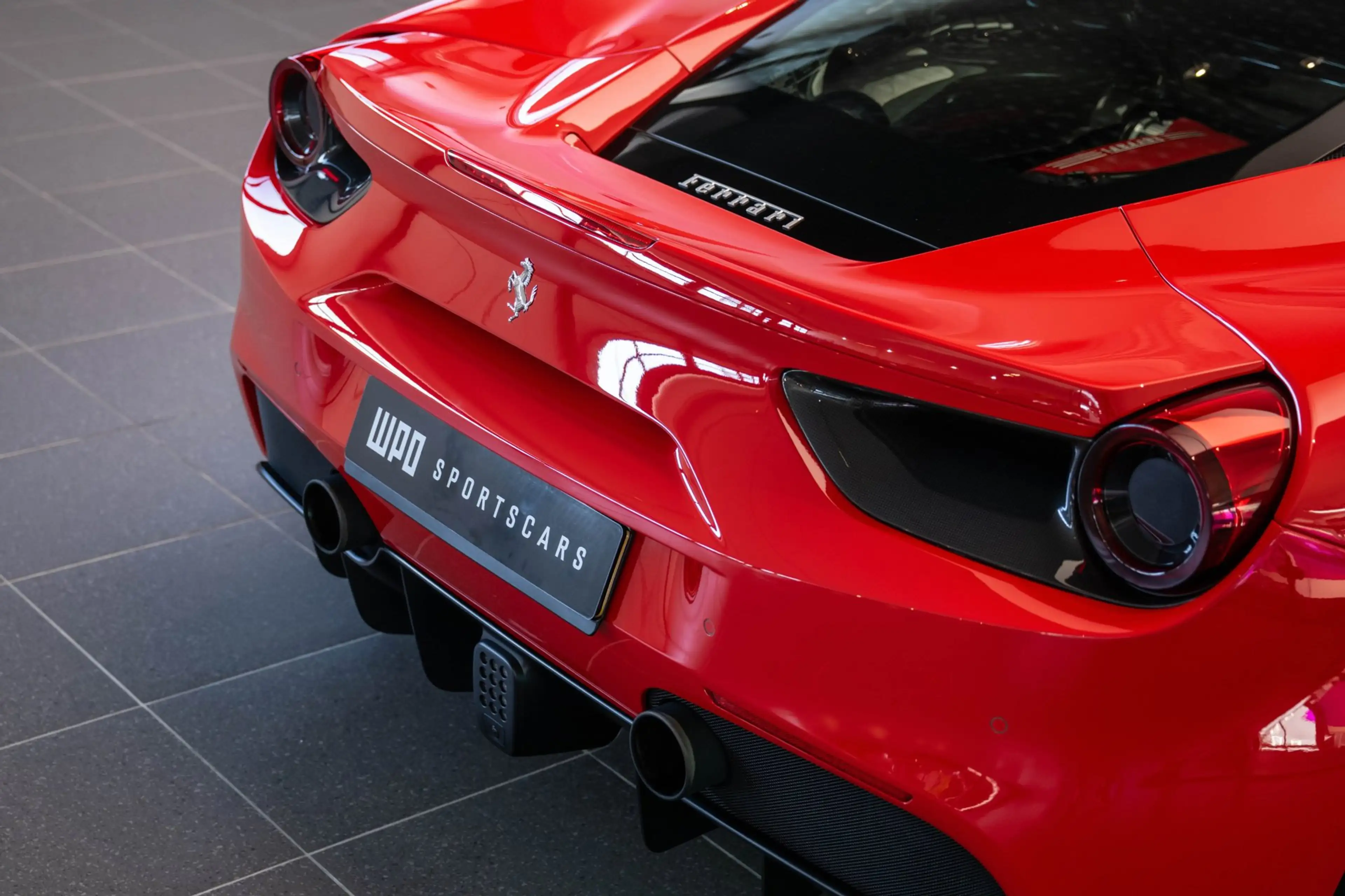 Ferrari 488 3.9 GTB HELE — photo 14