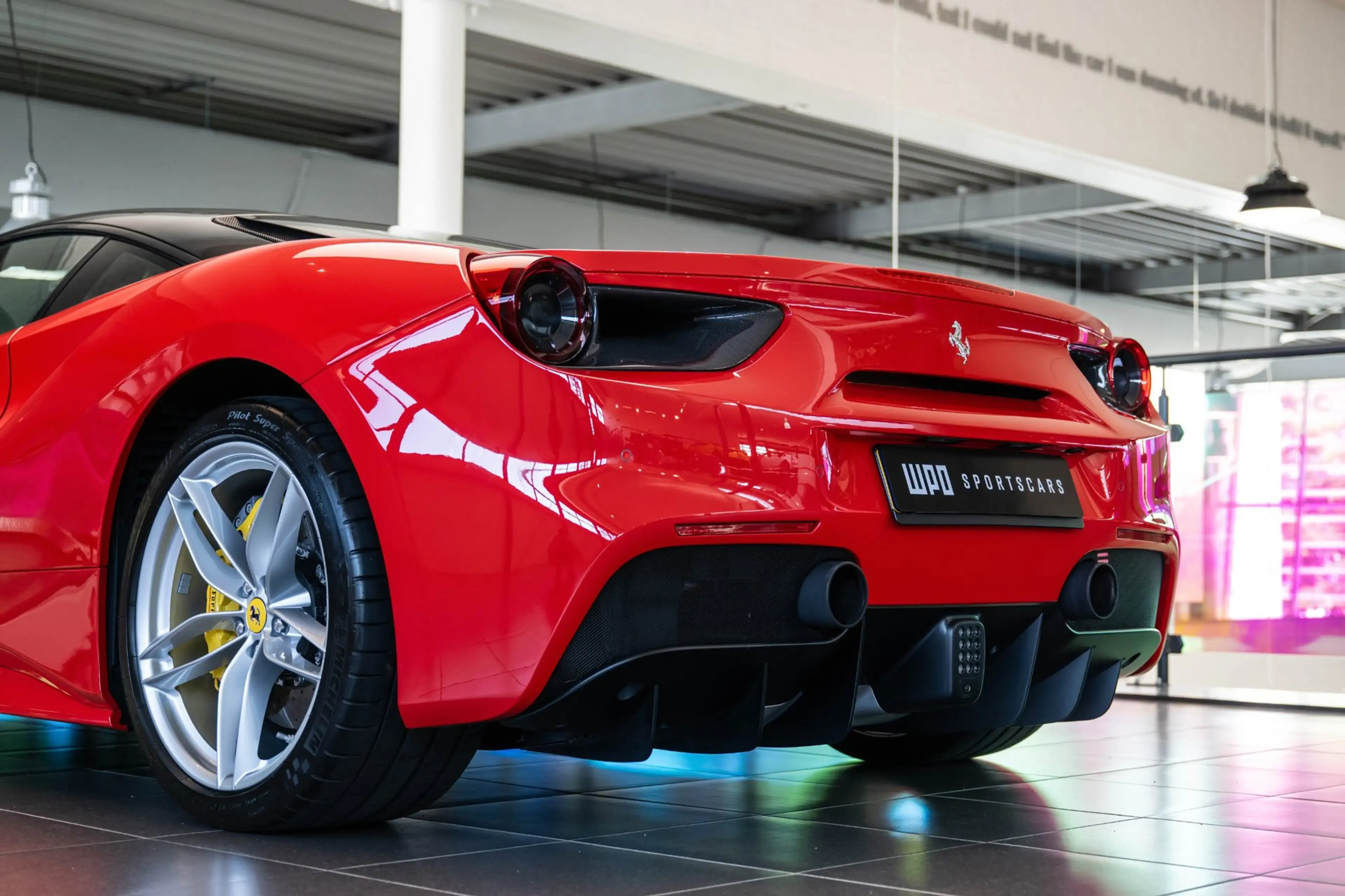 Ferrari 488 3.9 GTB HELE — photo 15