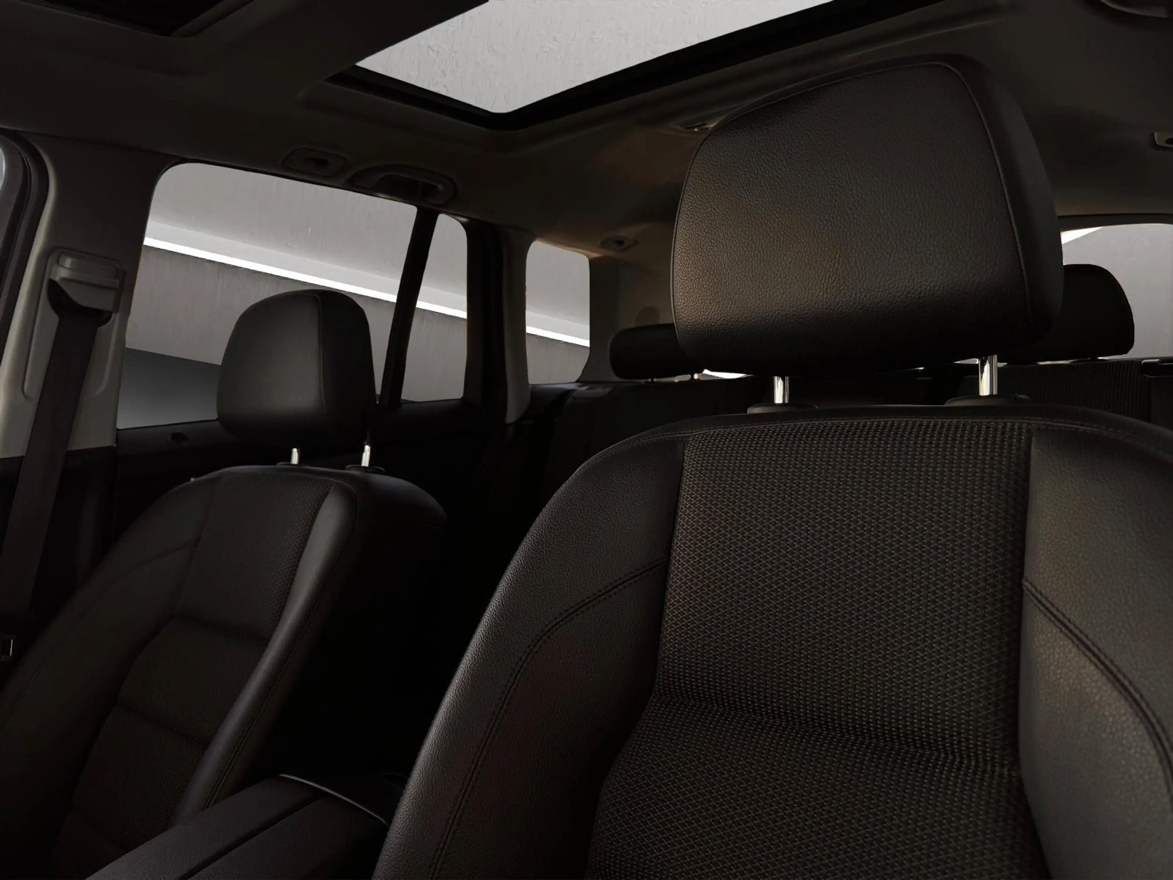 Mercedes-Benz GLK 220 CDI 4Matic SPORT°AHK°NAVI°PANO°XENON — photo 13