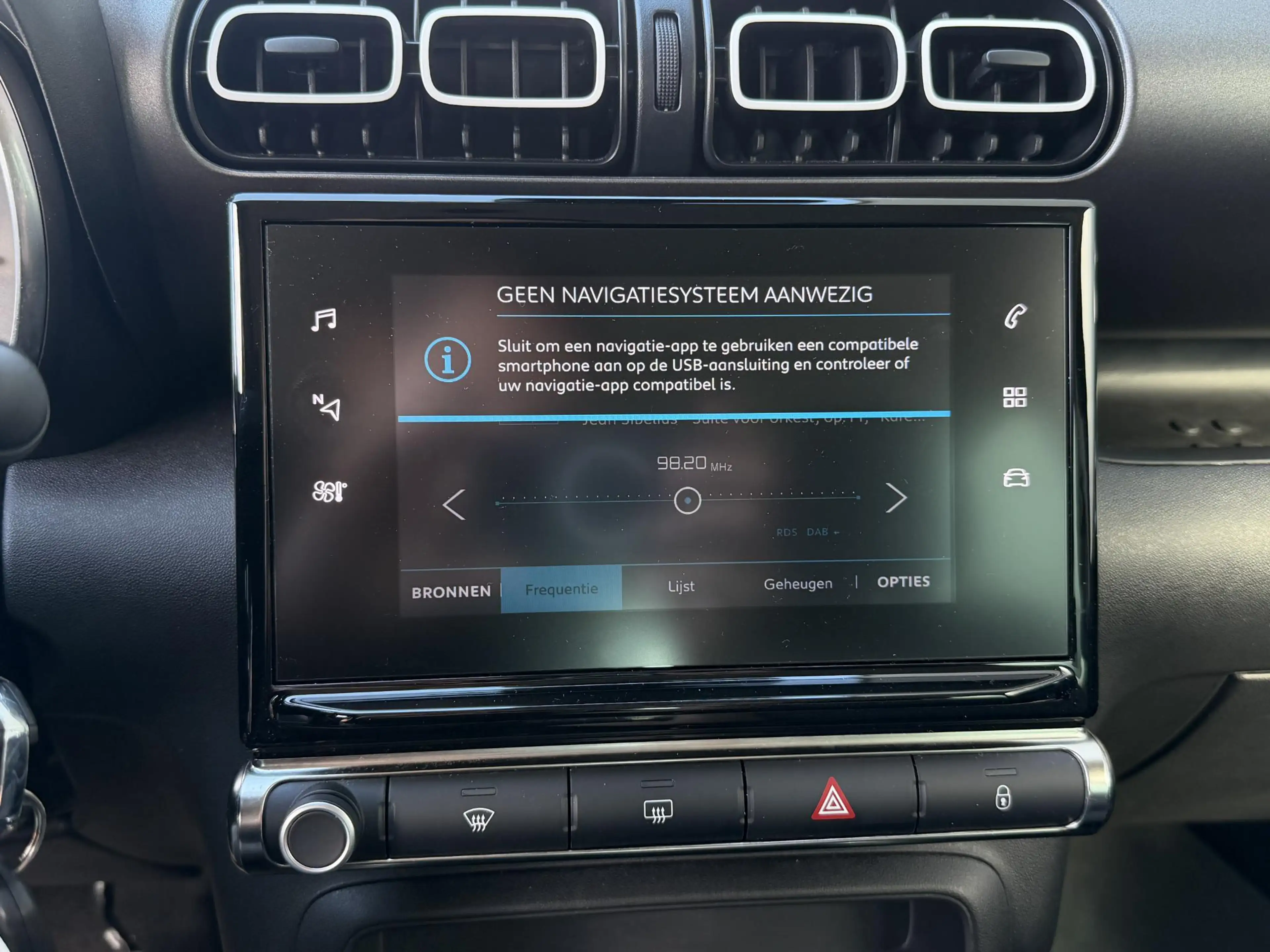 Citroen C3 Aircross 1.2 PureTech Plus 16"/Stoelverwarming/PDC/Apple Ca — photo 20