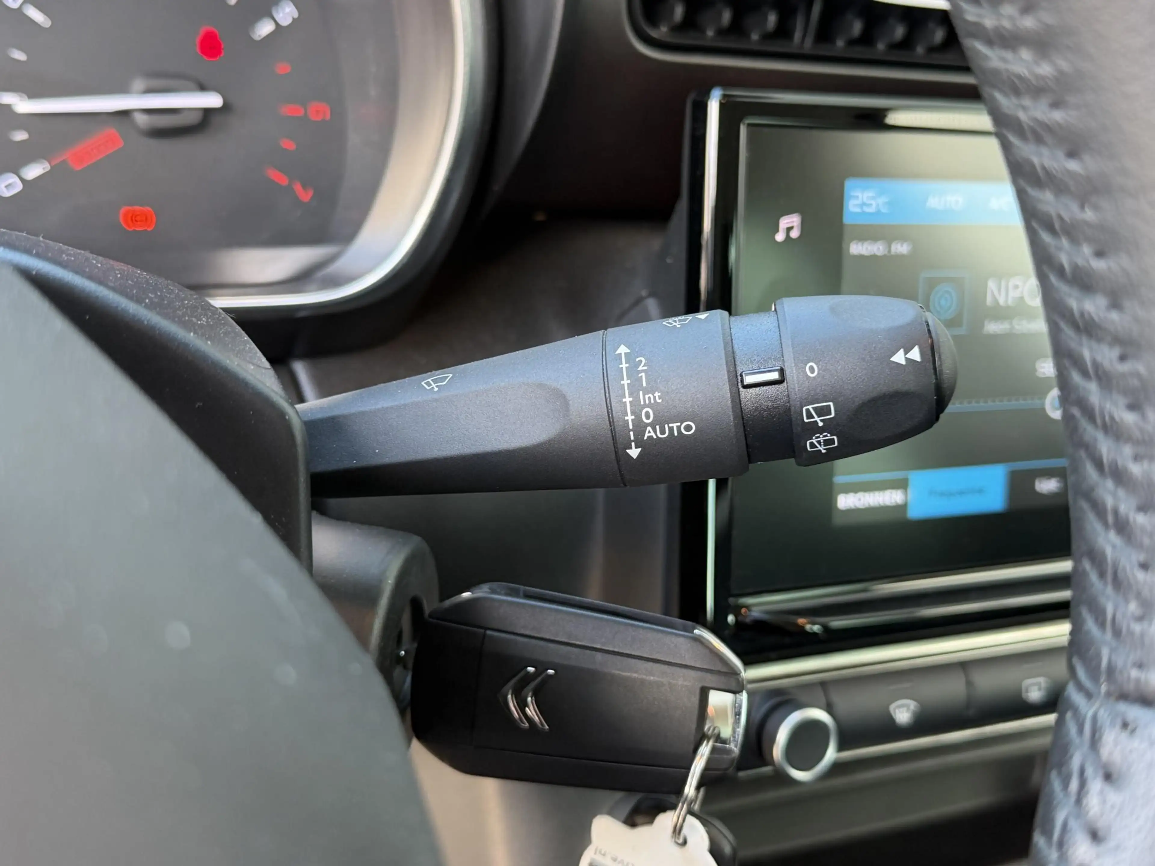 Citroen C3 Aircross 1.2 PureTech Plus 16"/Stoelverwarming/PDC/Apple Ca — photo 16