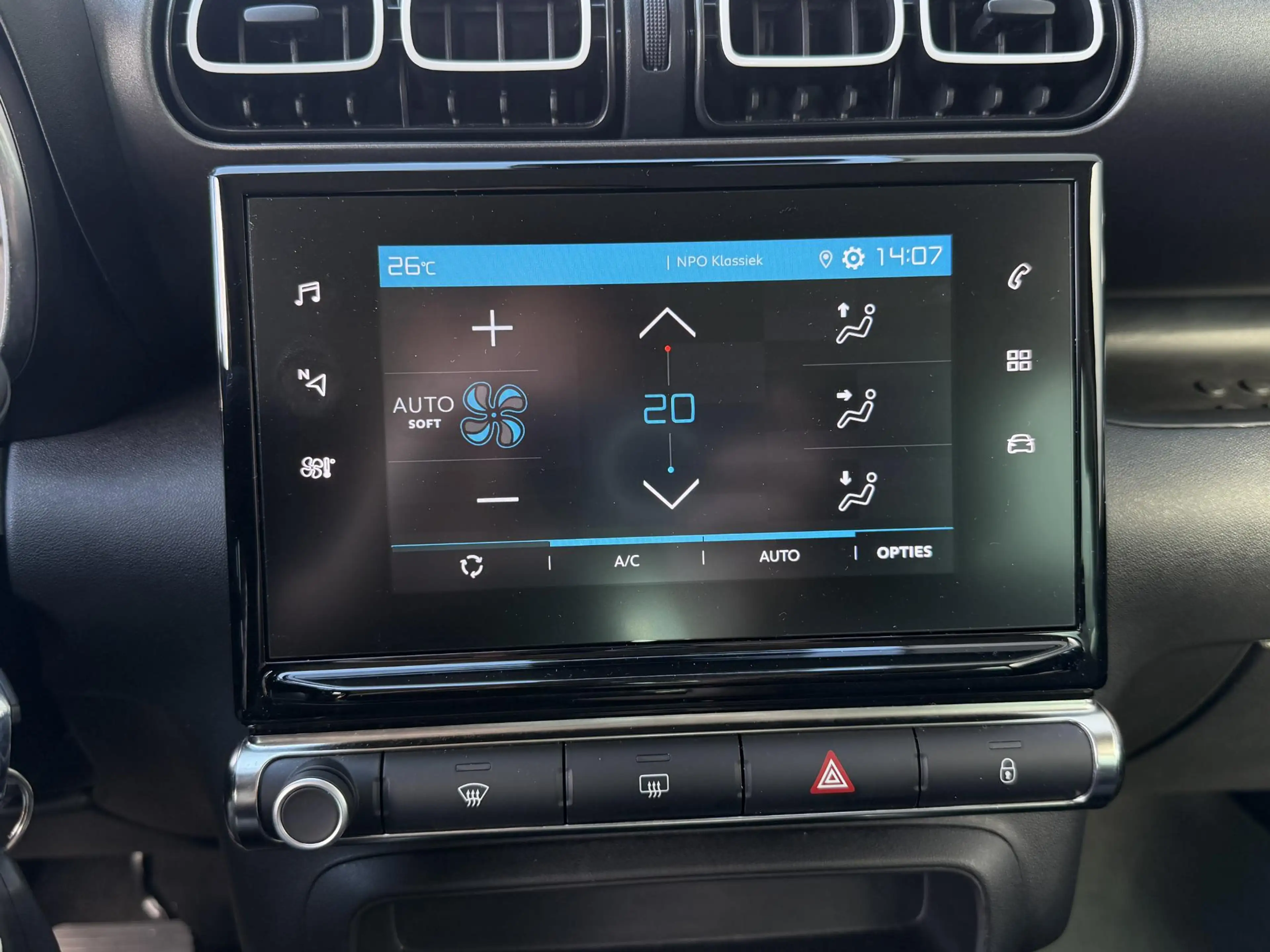 Citroen C3 Aircross 1.2 PureTech Plus 16"/Stoelverwarming/PDC/Apple Ca — photo 22